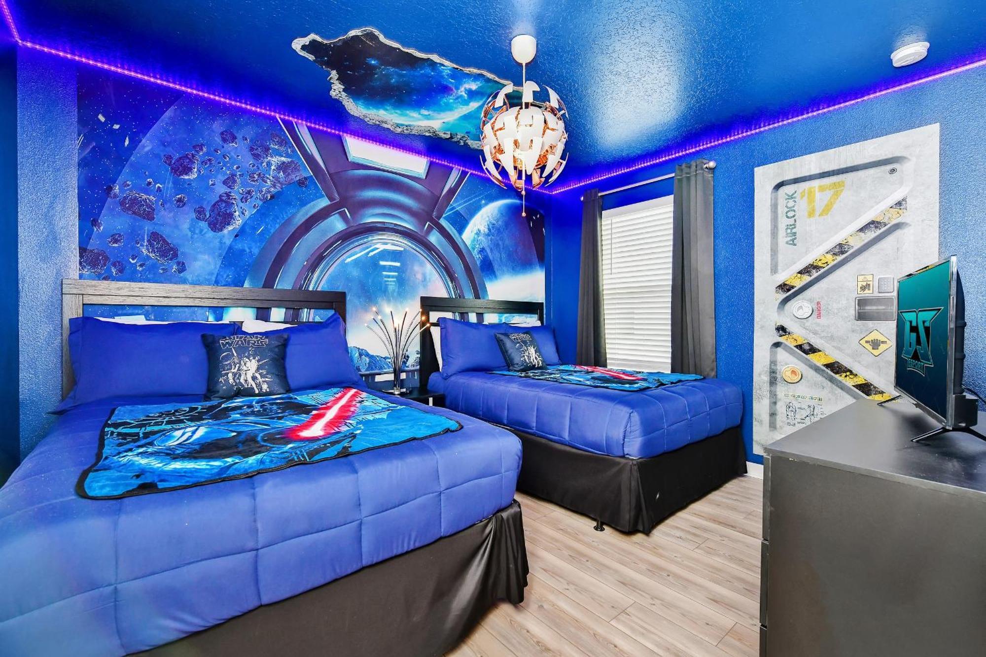 Dream Haven: Private Retreat With Themed & Pool Holiday home *