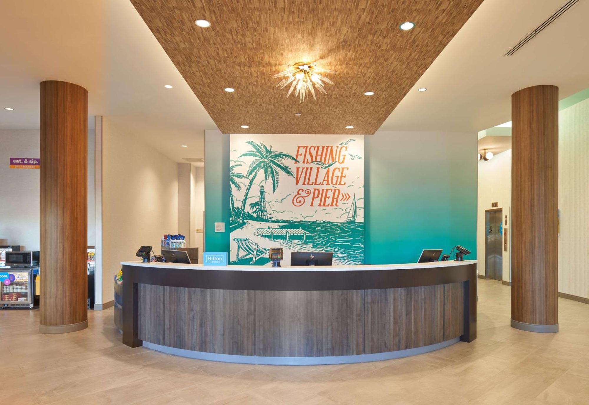 Tru By Hilton Pompano Pier Hotel