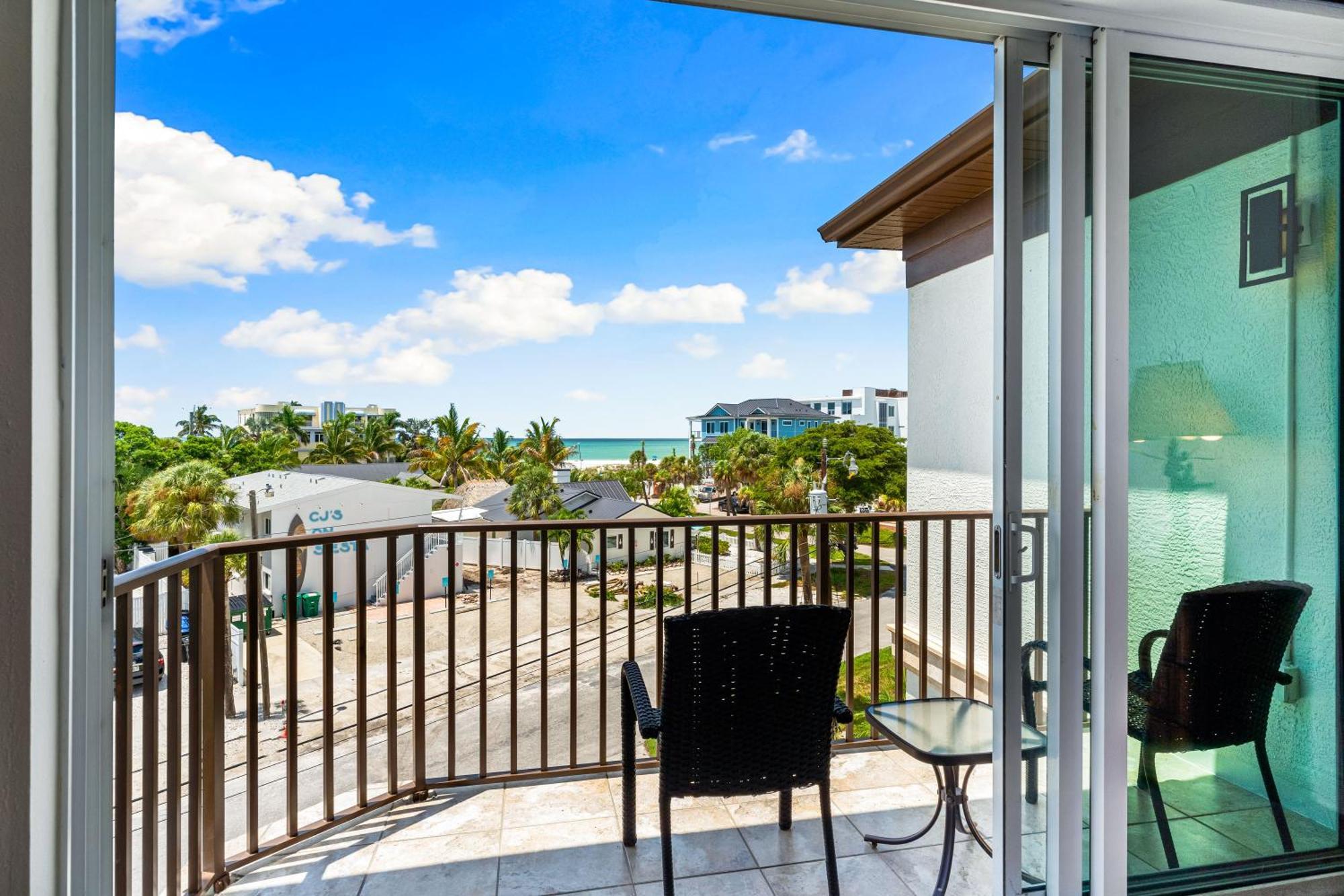Beachside Of The Village * Siesta Key