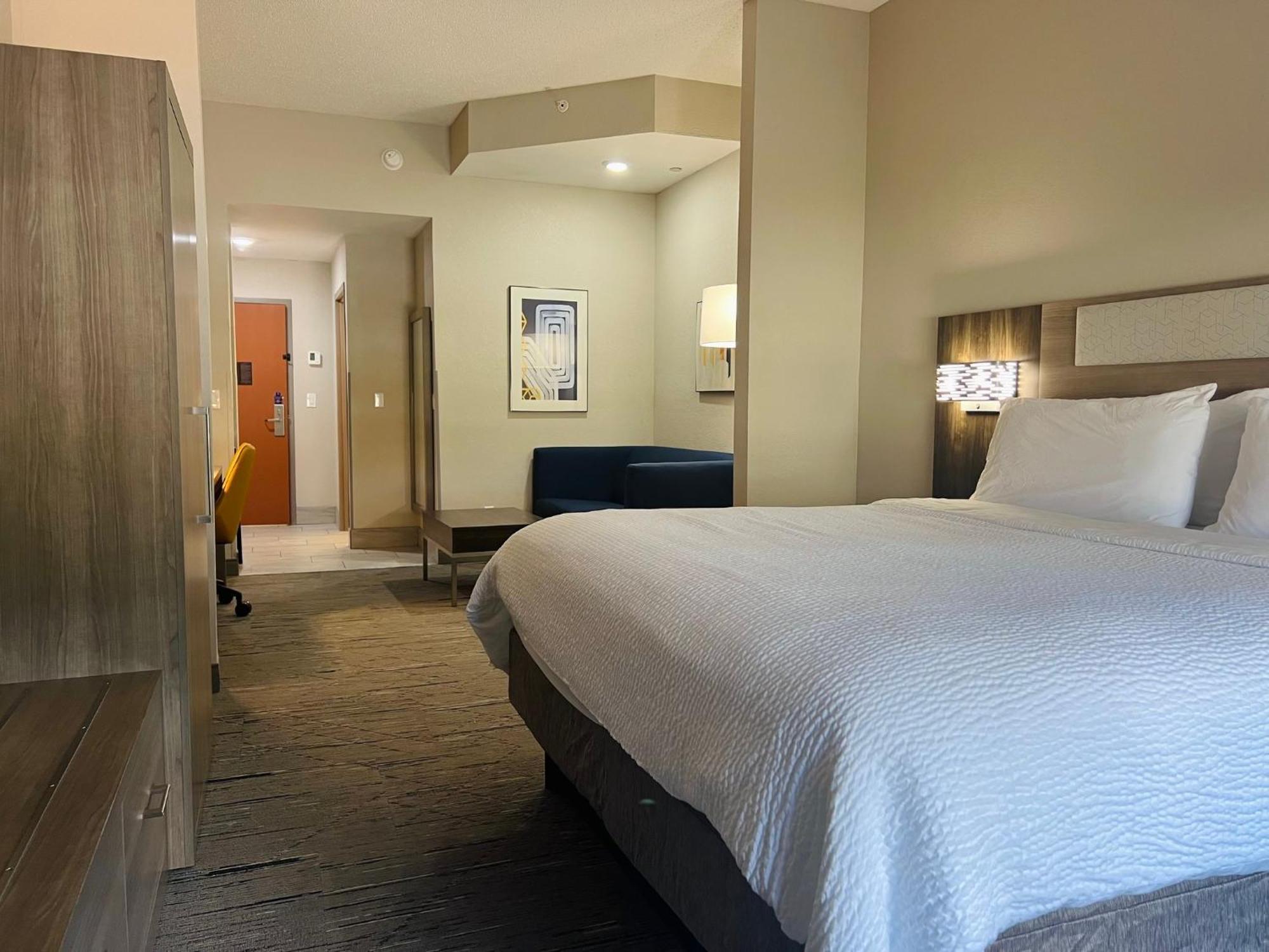 Express & By Ihg Sebring
