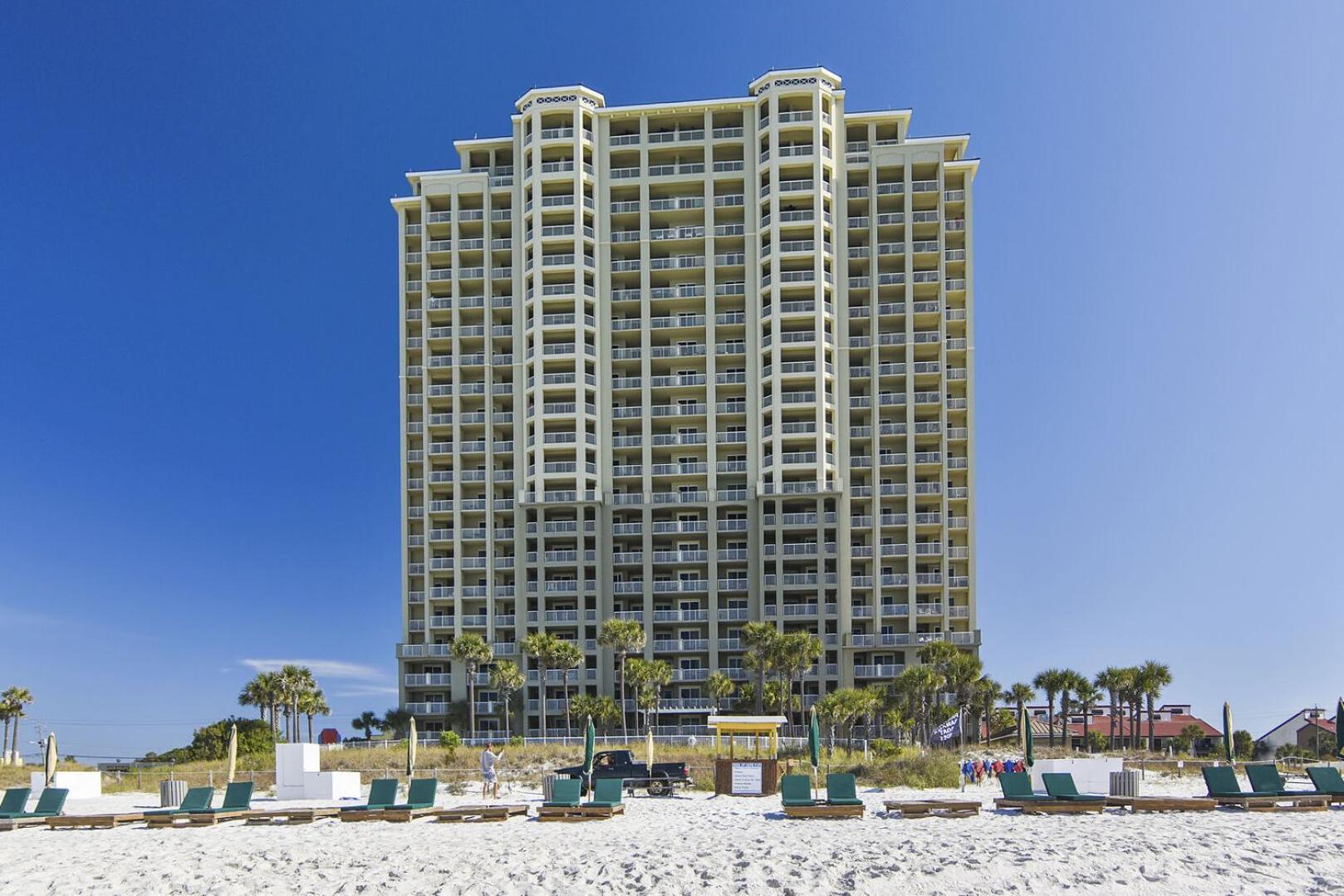 Grand Panama #405-2 By Book That Holiday home