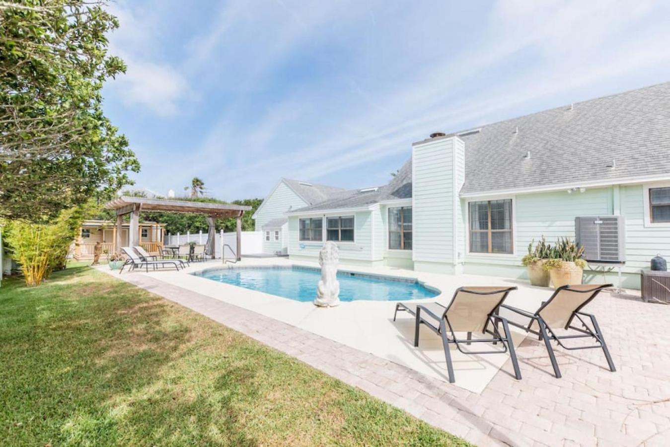 23rd St Salty Pirate Holiday home