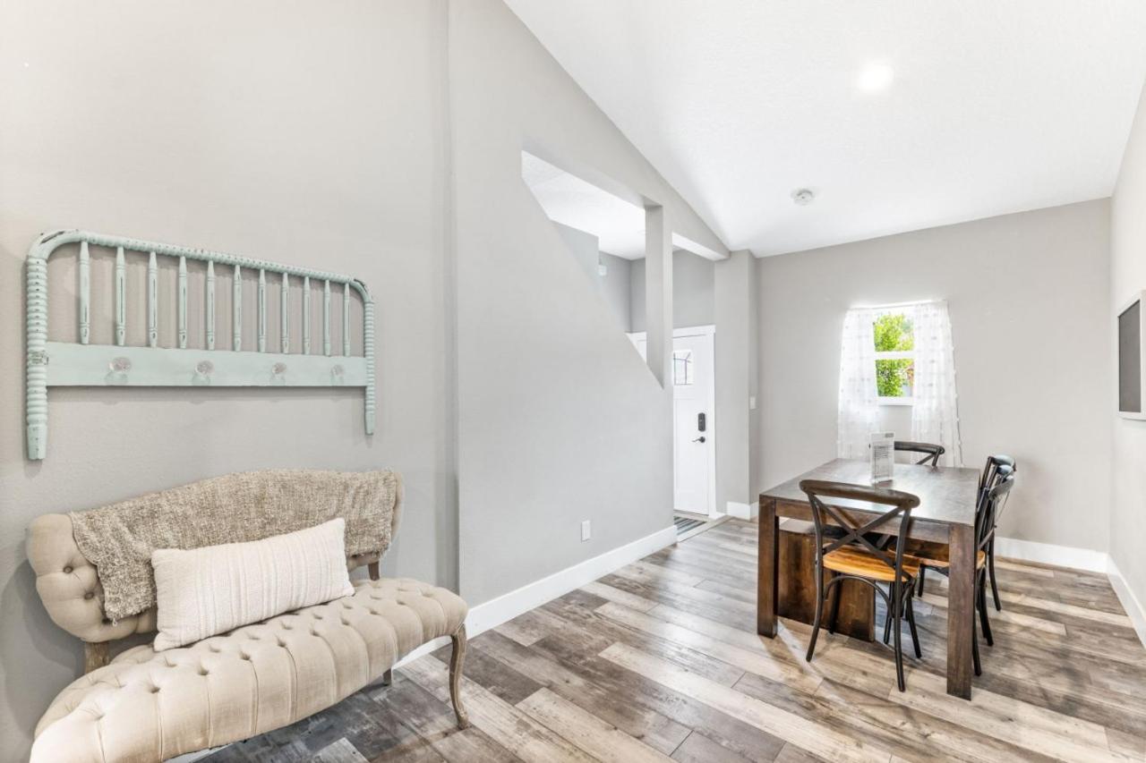 Sea Gem Slp 16 Amenities *