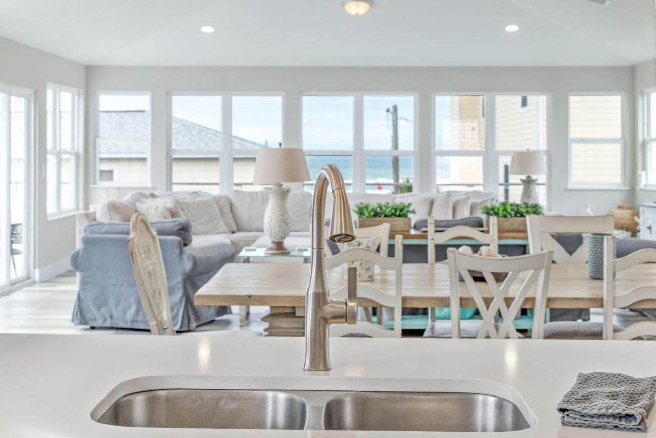 Sea Gem Slp 16 Amenities Holiday home *