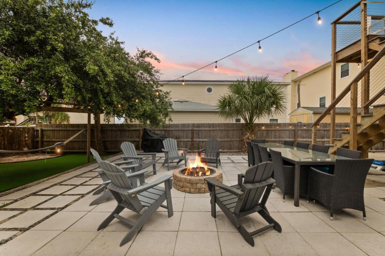 Sea Gem Slp 16 Amenities Holiday home