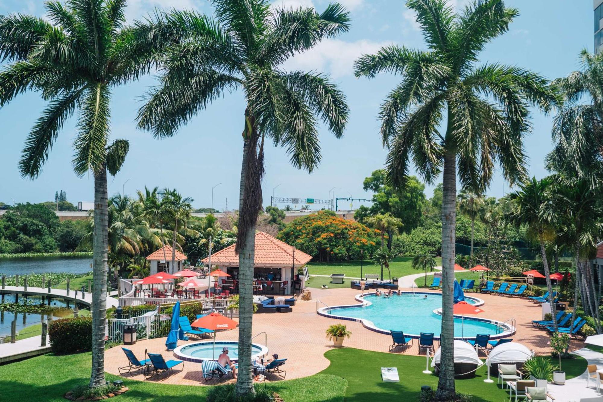Hilton Palm Pbi