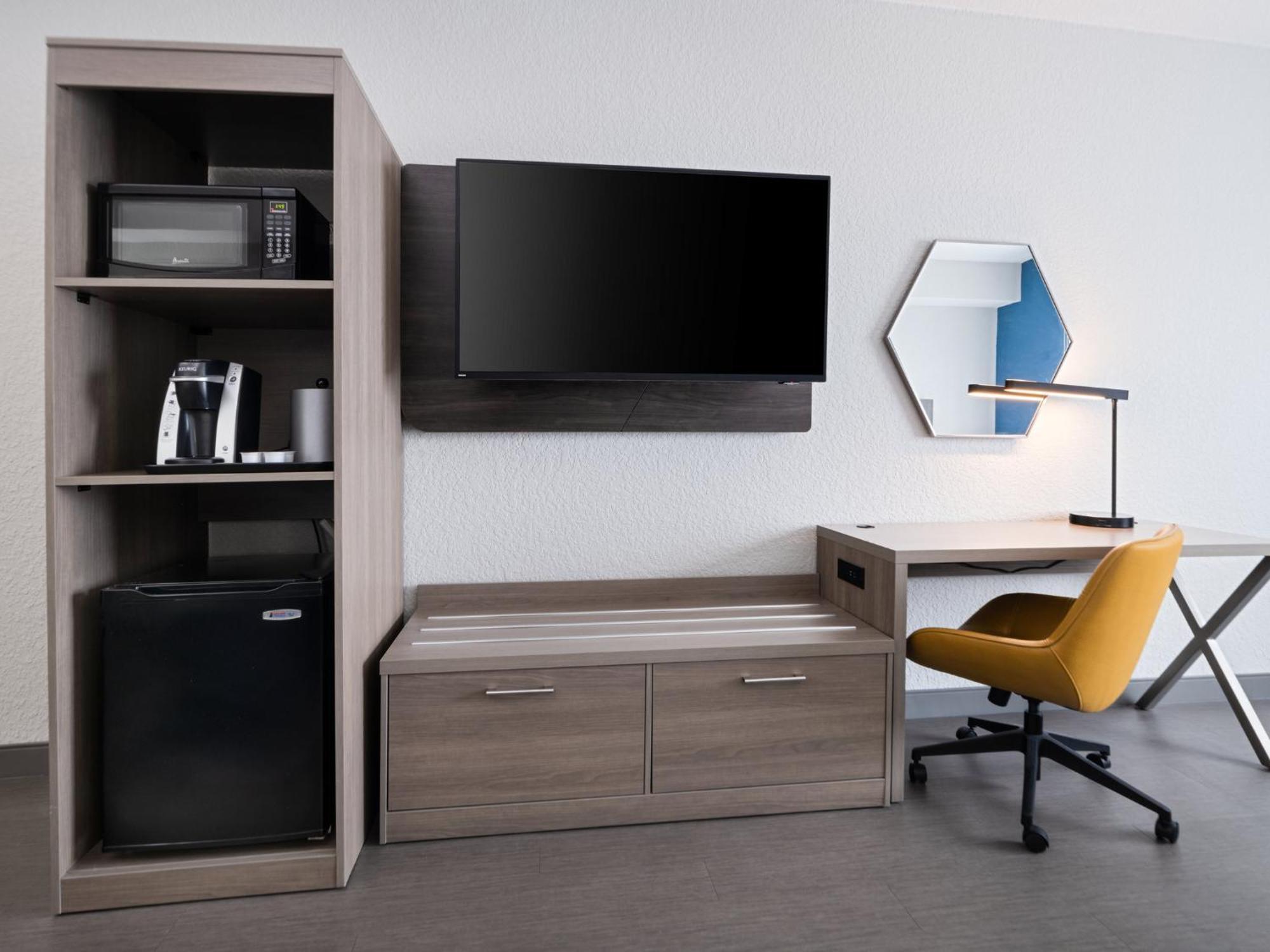 Express & North I-4 By Ihg Hotel Lakeland