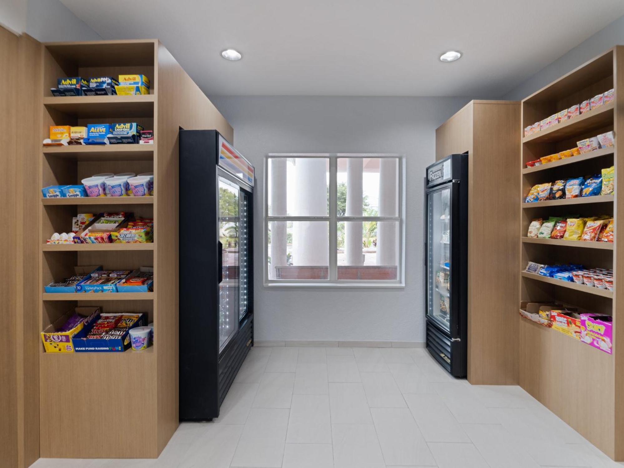 Hotel Express & North I-4 By Ihg 3*
