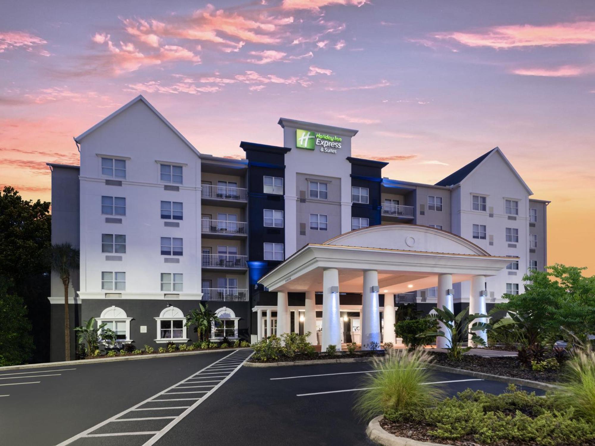 Hotel Express & North I-4 By Ihg