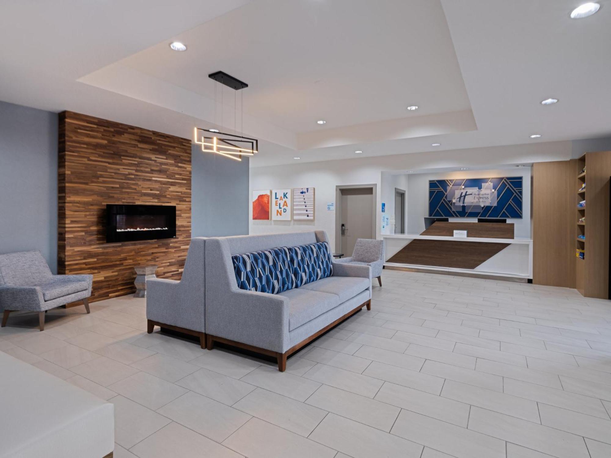 Express & North I-4 By Ihg 3*