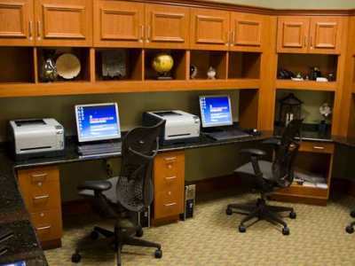 Hotel Hilton Garden Town Center 3*