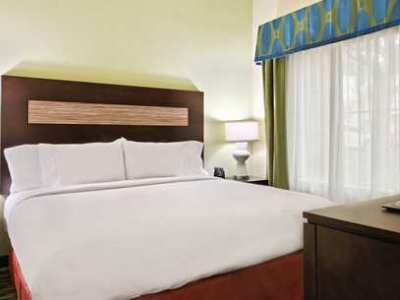 Hotel Homewood By Hilton Airport