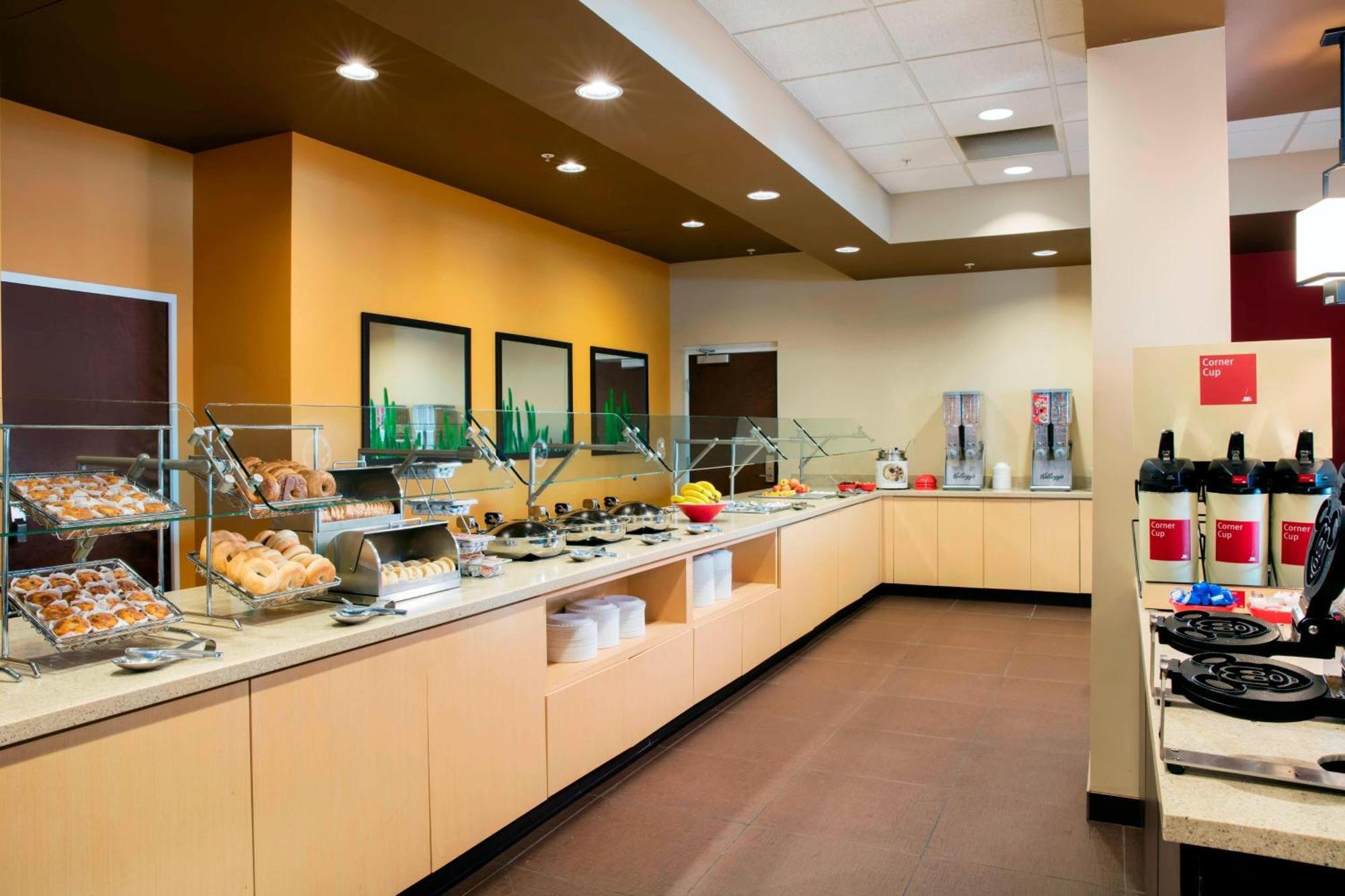 Towneplace Orlando At Flamingo Crossings Town Center/western Entrance 3*