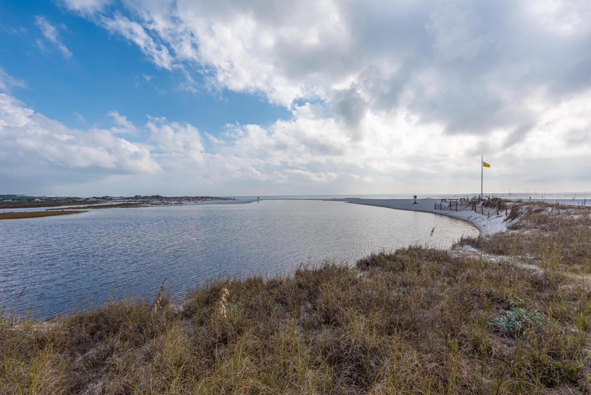 Incogbeacho - 505 Defuniak Street