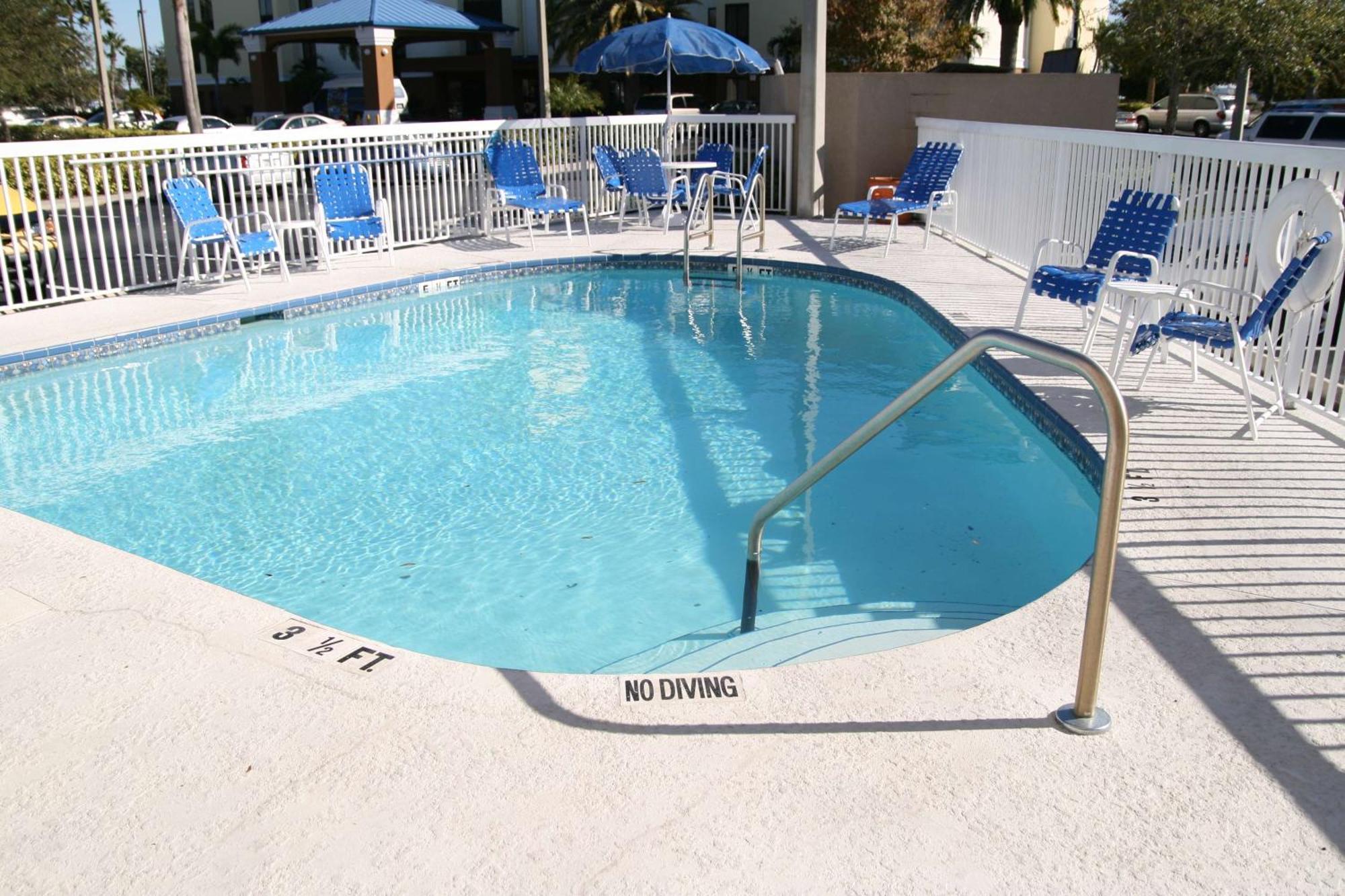 Hampton Tampa-rocky Point 3*
