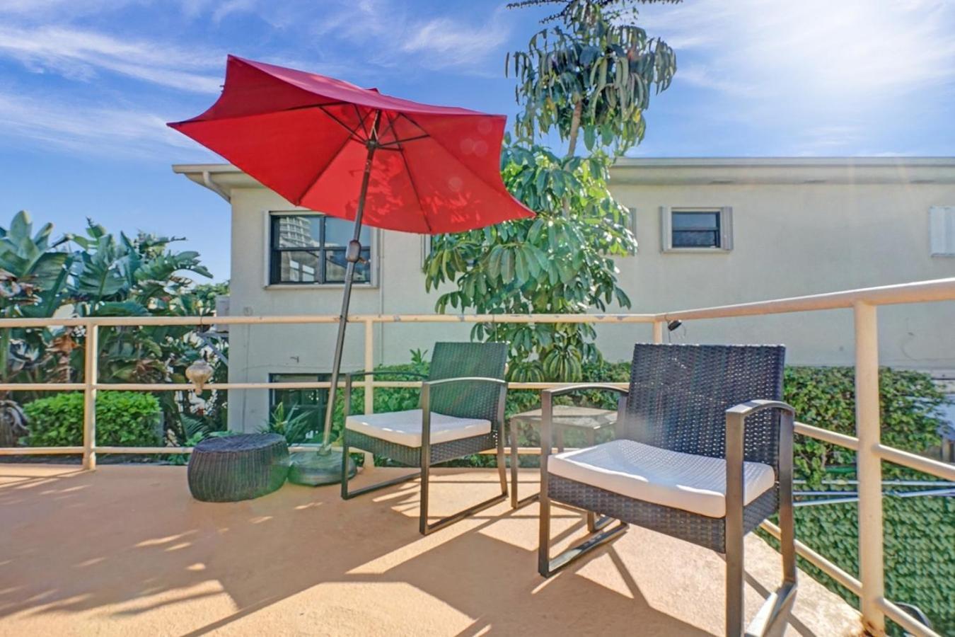 Apartment Pool Christmas Getaway 5 Beach Walk Airport *