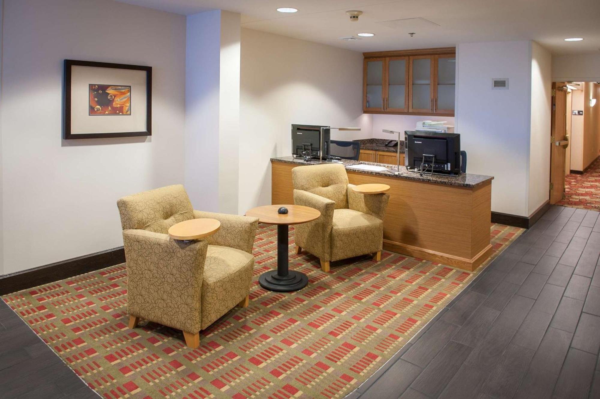 Hampton Pensacola-airport Hotel 3*