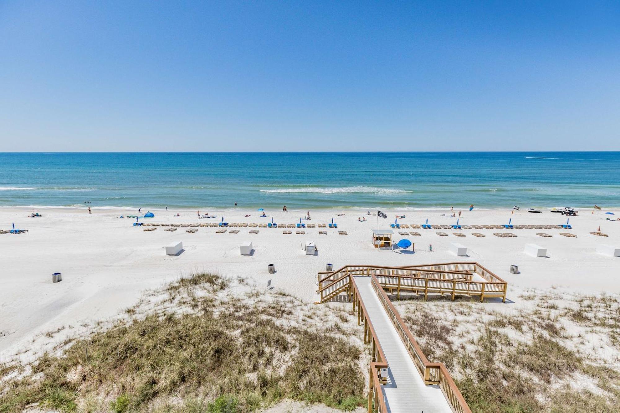 Hampton & Panama Beach-beachfront