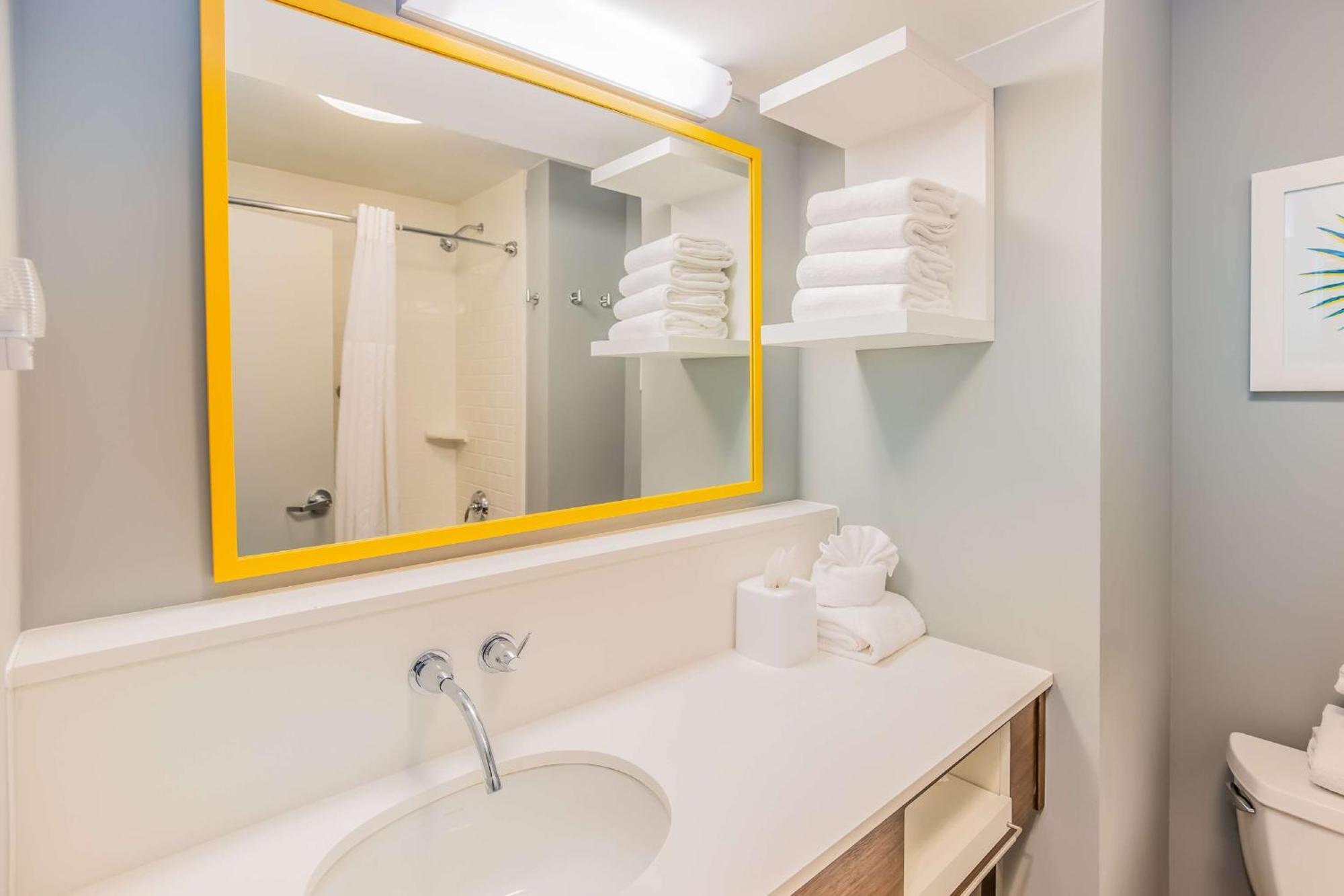 Hotel Hampton Pensacola 3*