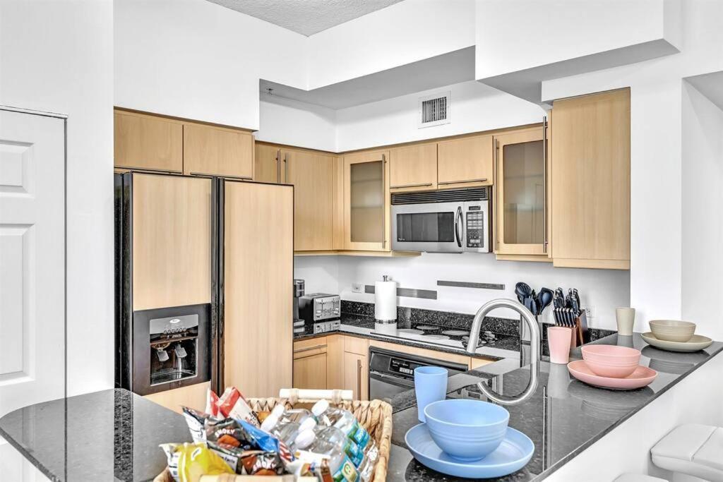 Apartment Gorgeous Townhouse Beach Access Amenities