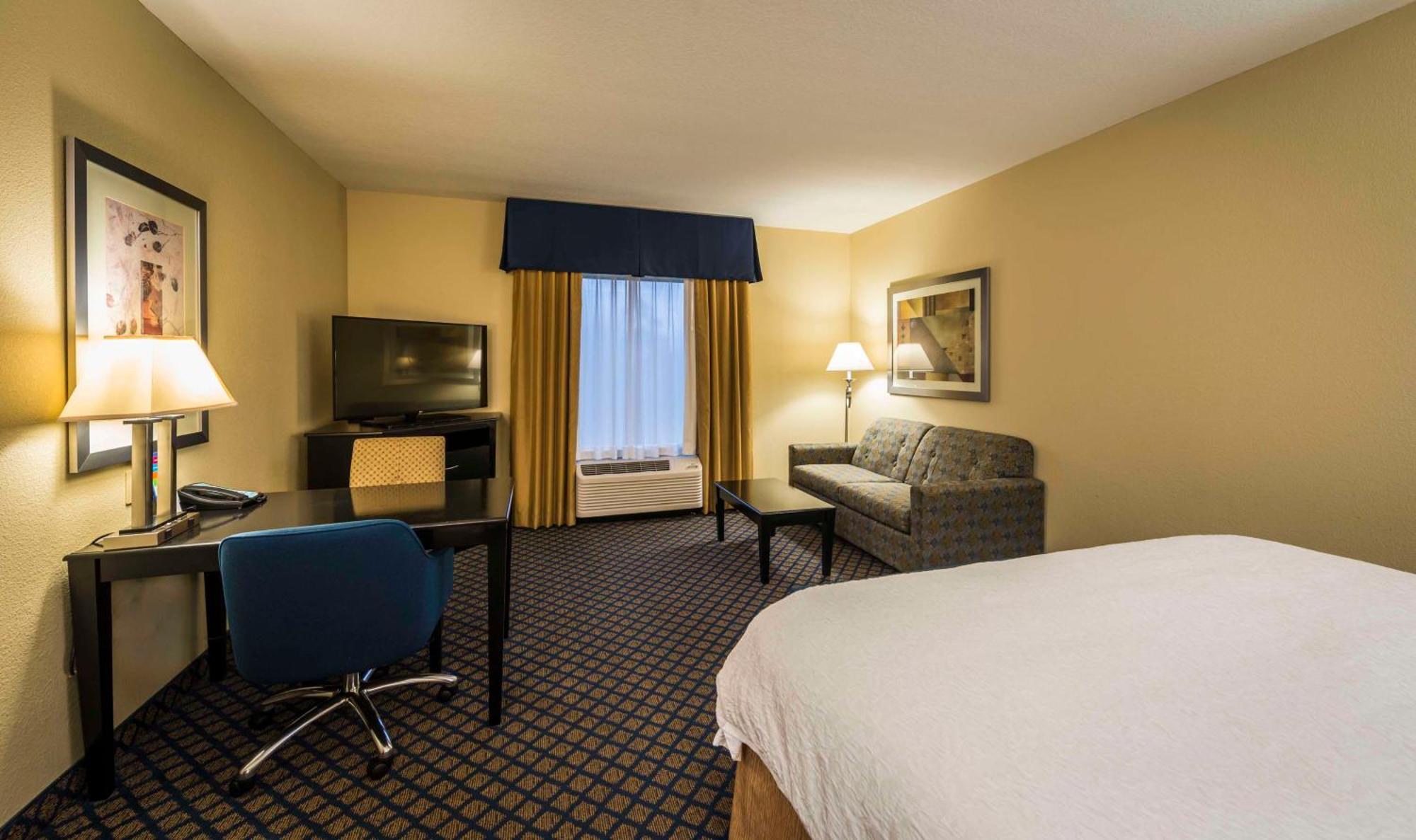 Hampton & South - Bartram Park Hotel