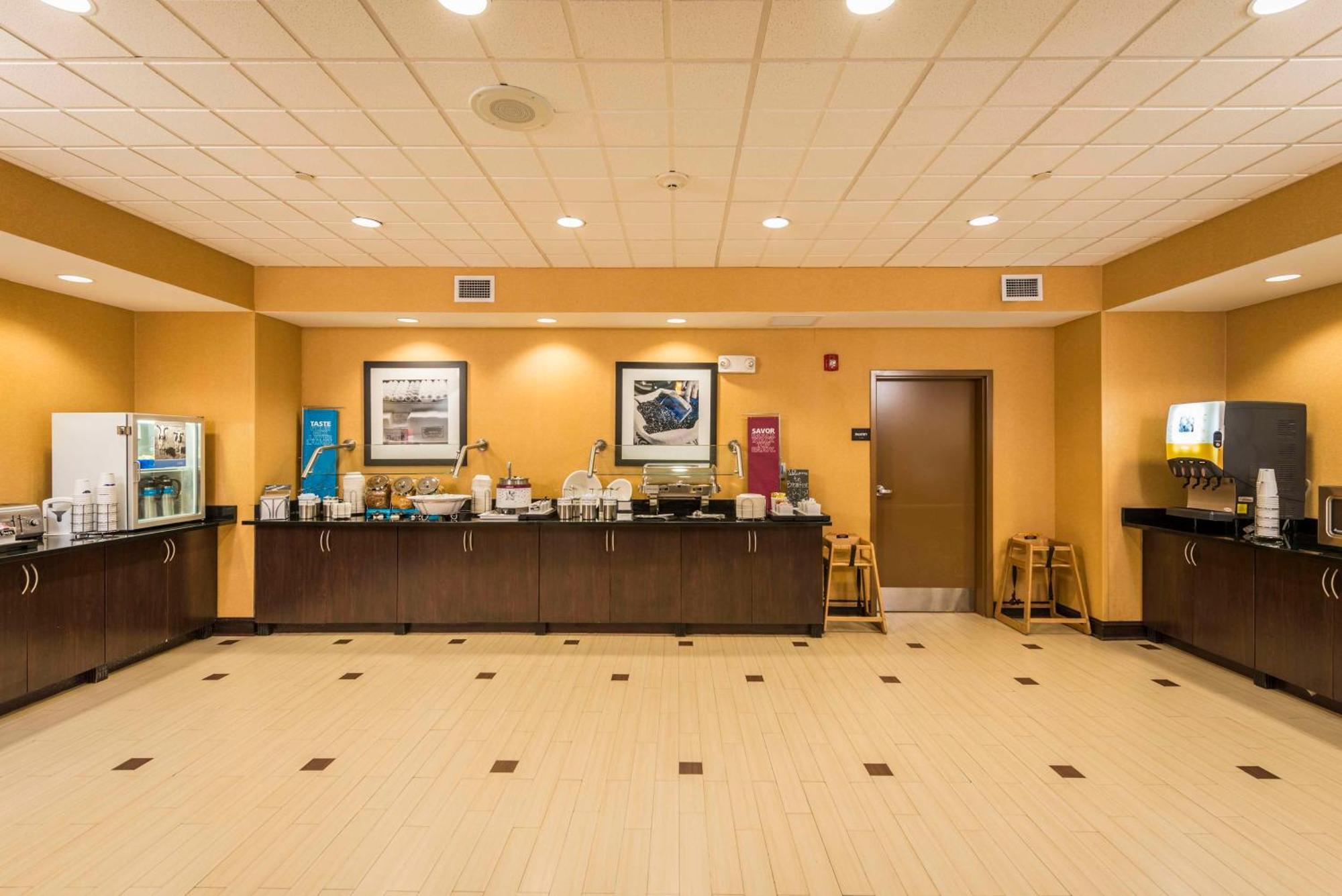 Hampton & South - Bartram Park Hotel Jacksonville