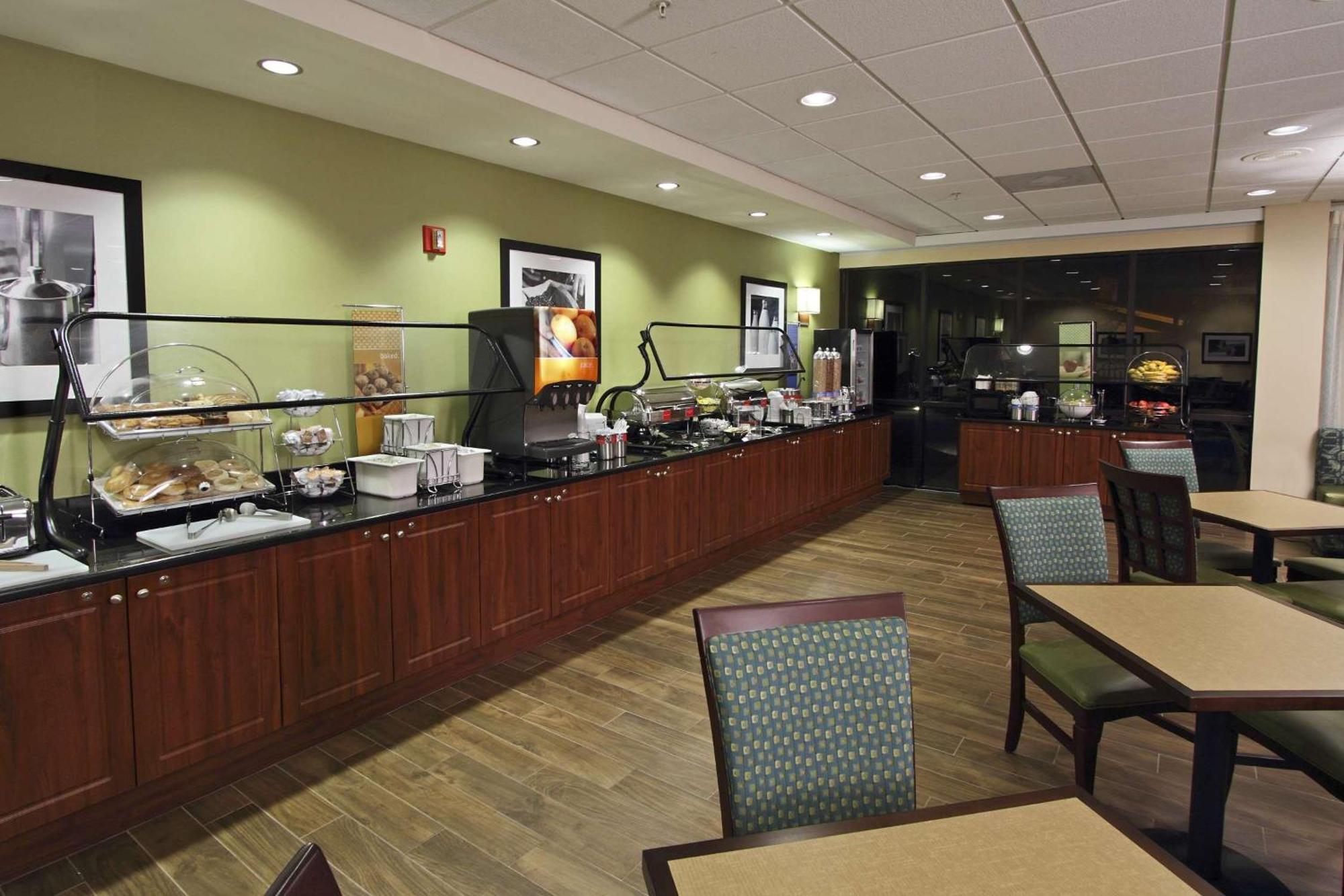 Hampton Cocoa Hotel