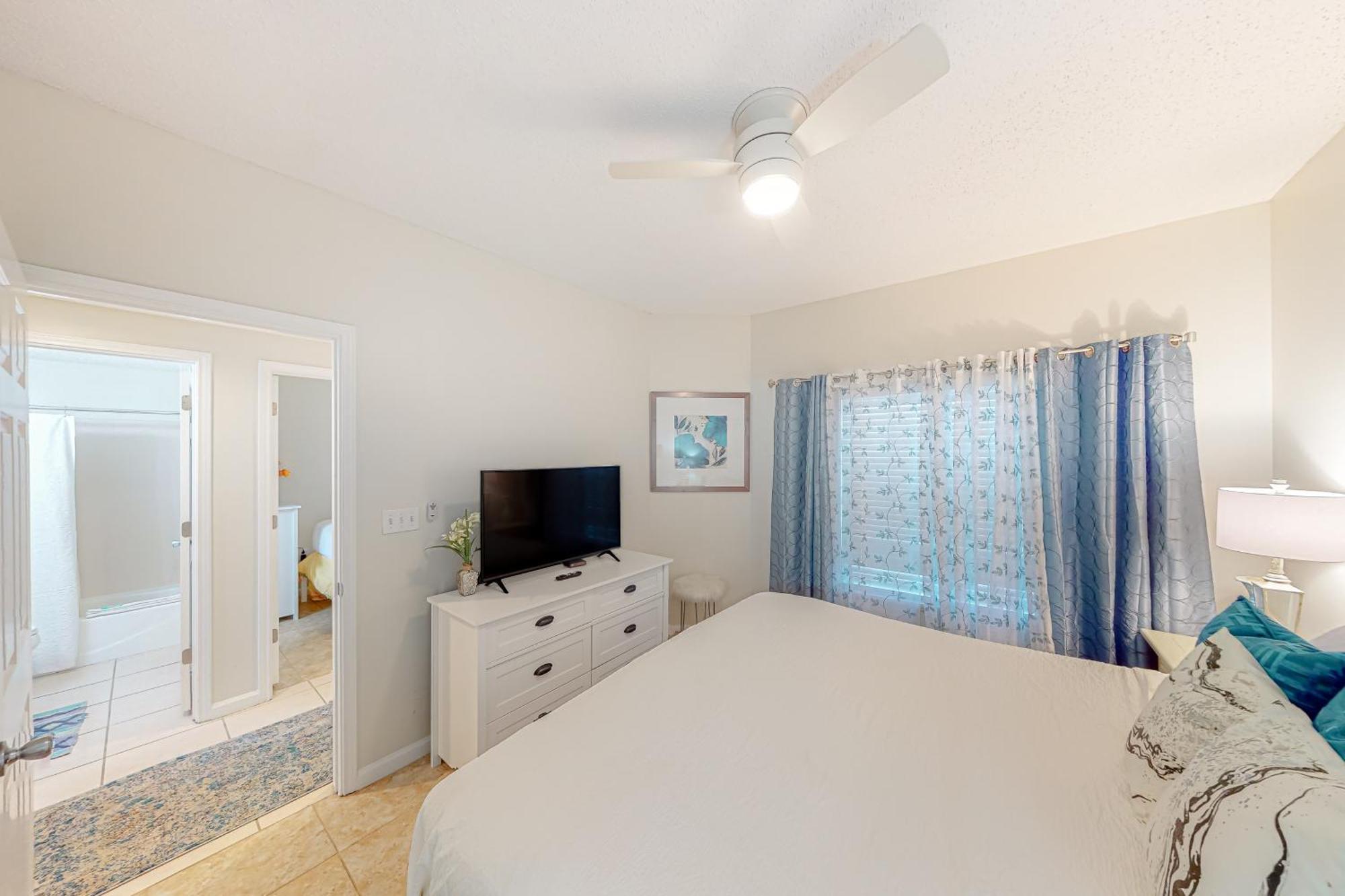 Sterling Sands 804