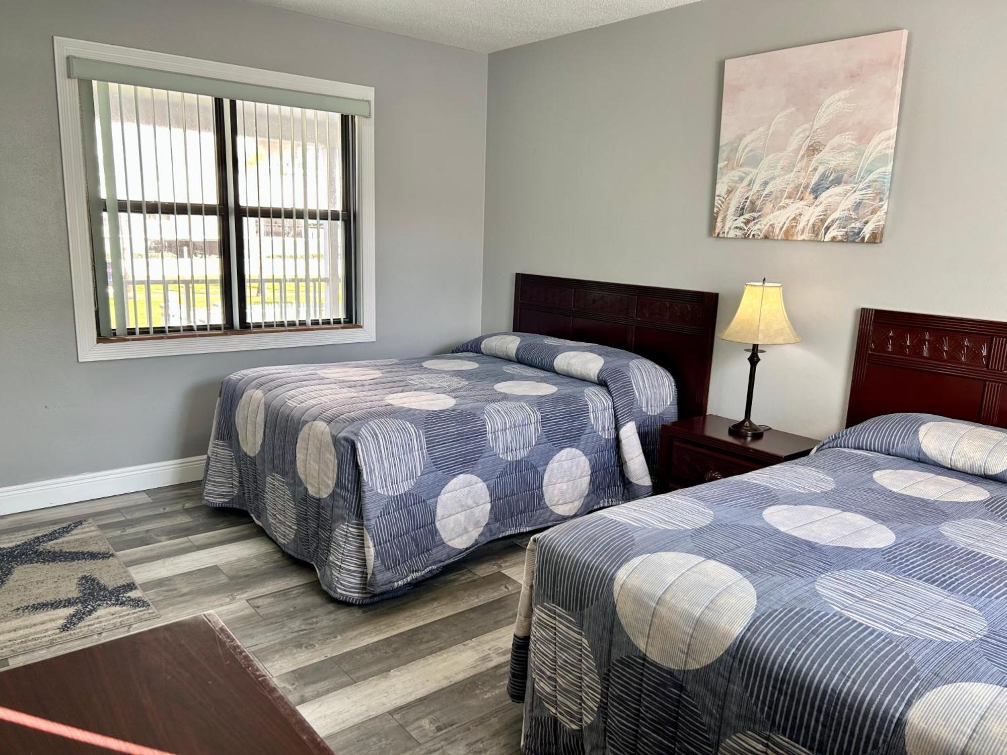 Sails Motel 3*
