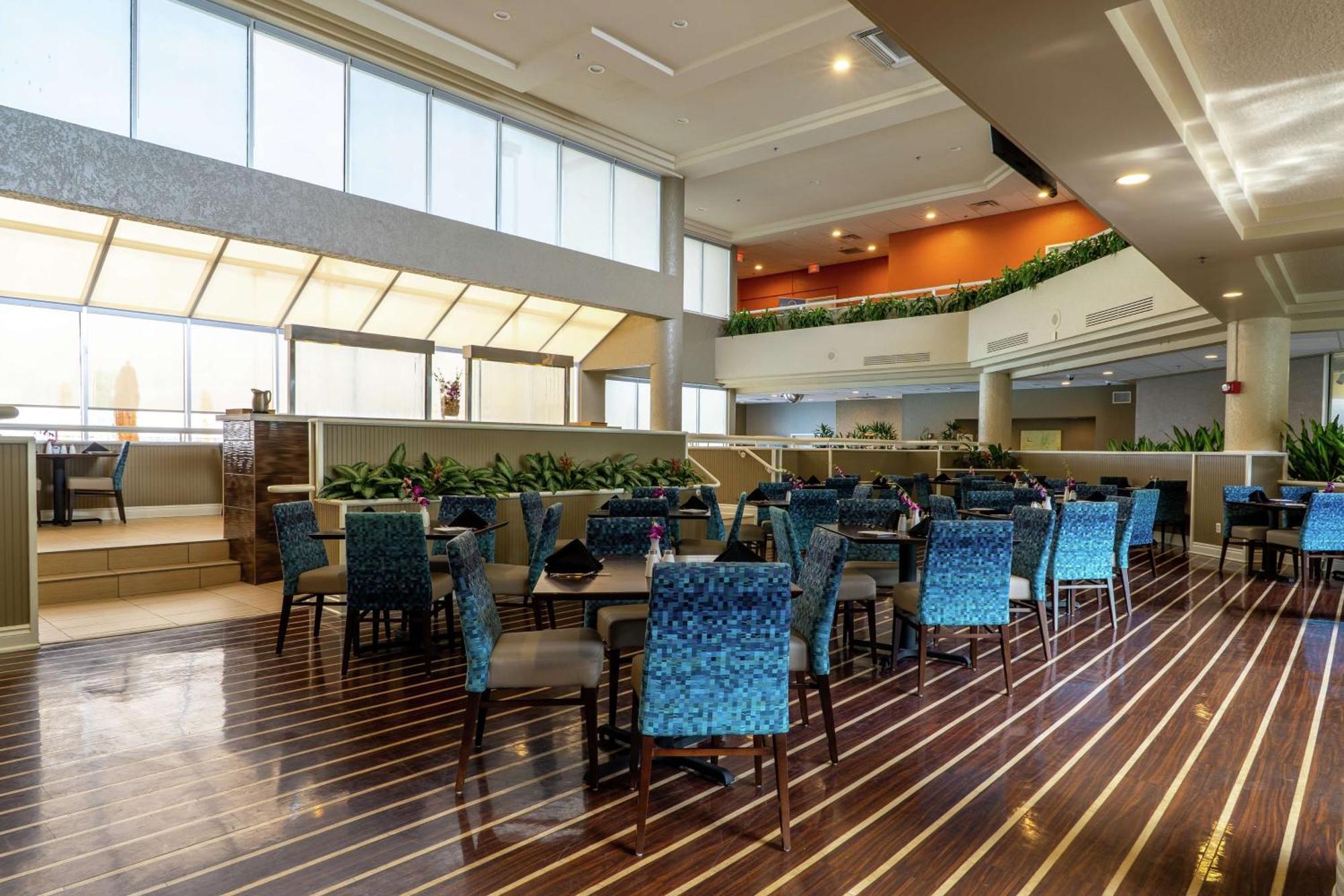 Hotel Doubletree By Hilton Oceanfront 4*