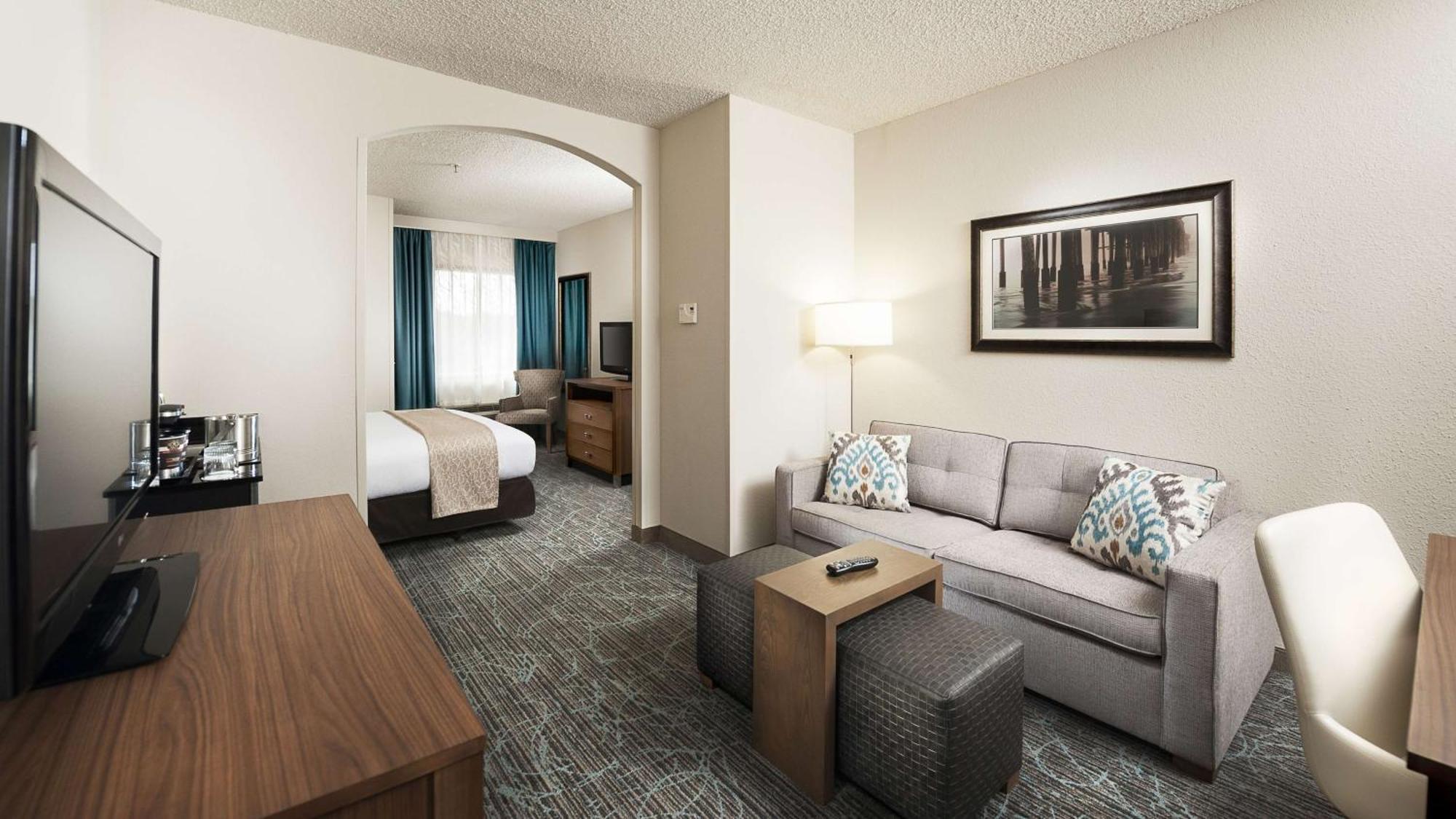 Doubletree By Hilton West Palm Airport Hotel West Palm Beach