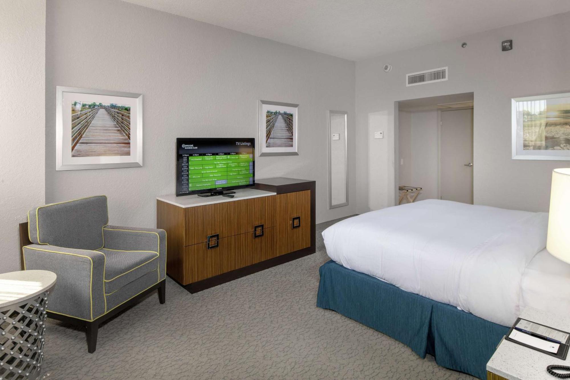 Hotel Doubletree By Hilton Airport
