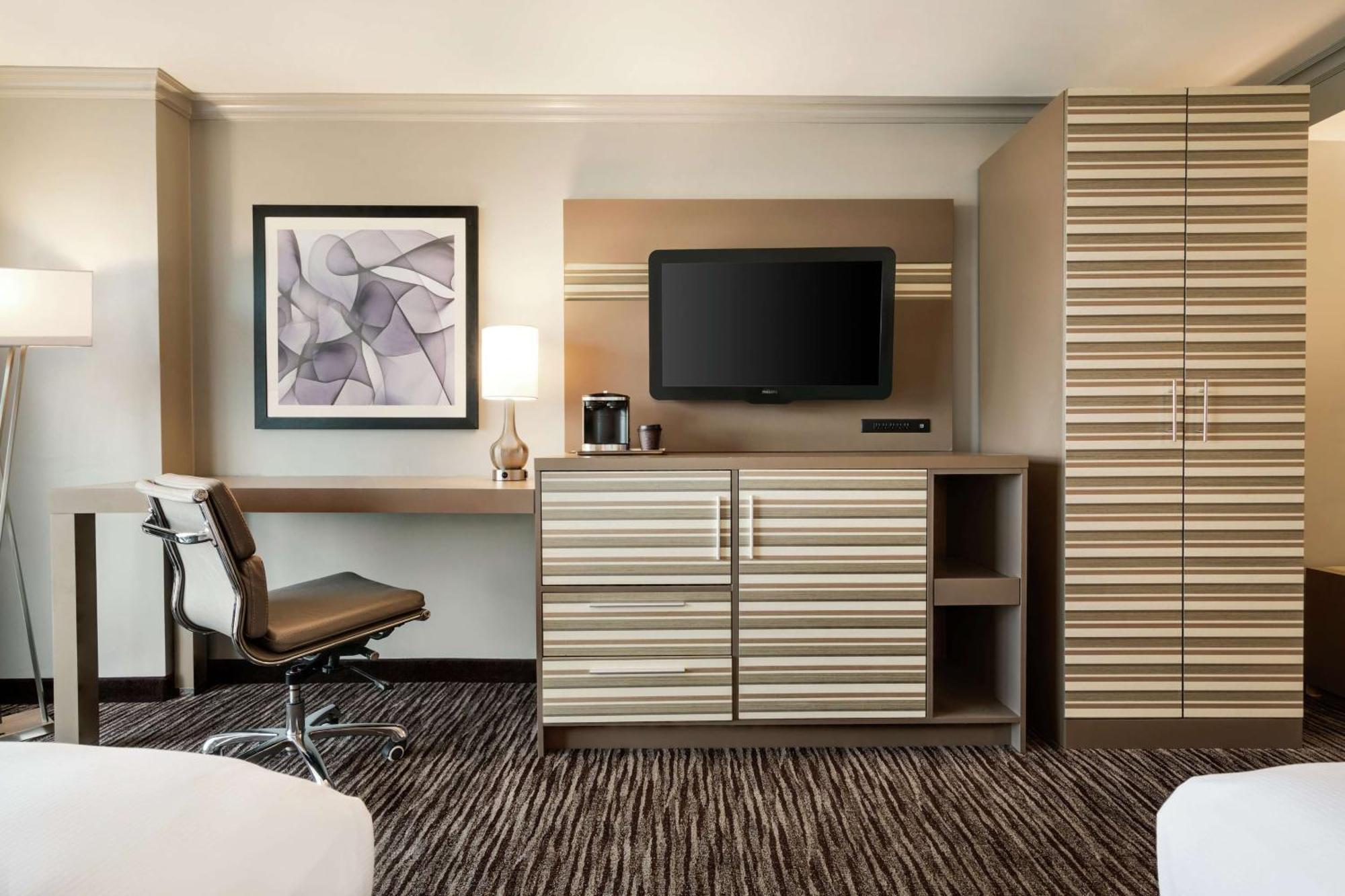 Hilton Melbourne, Fl Hotel 3*