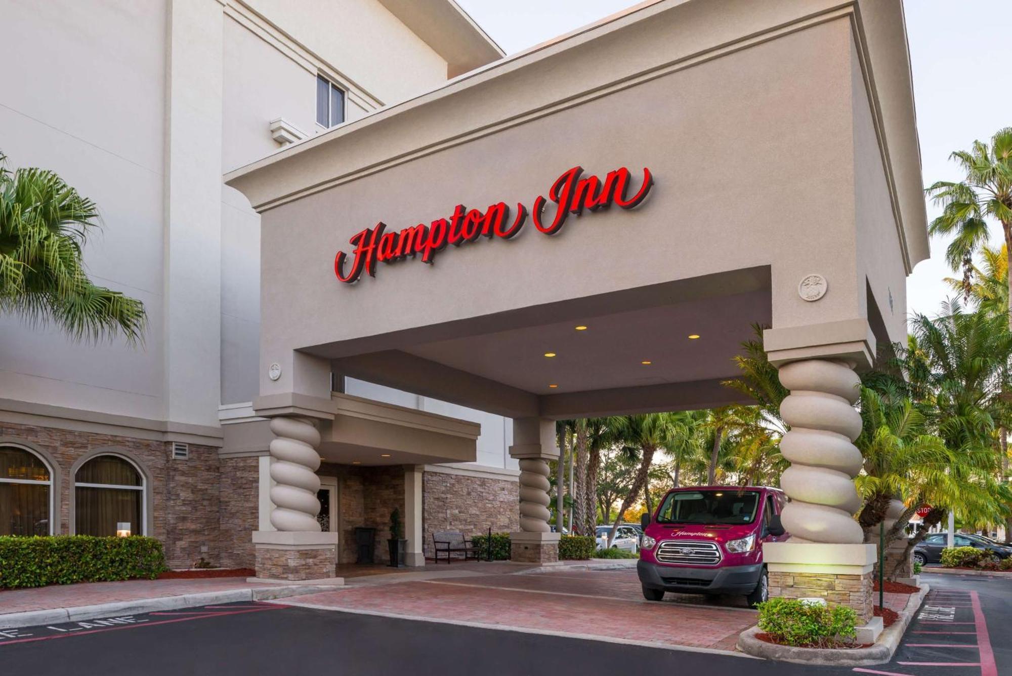 Hampton Lauderdale