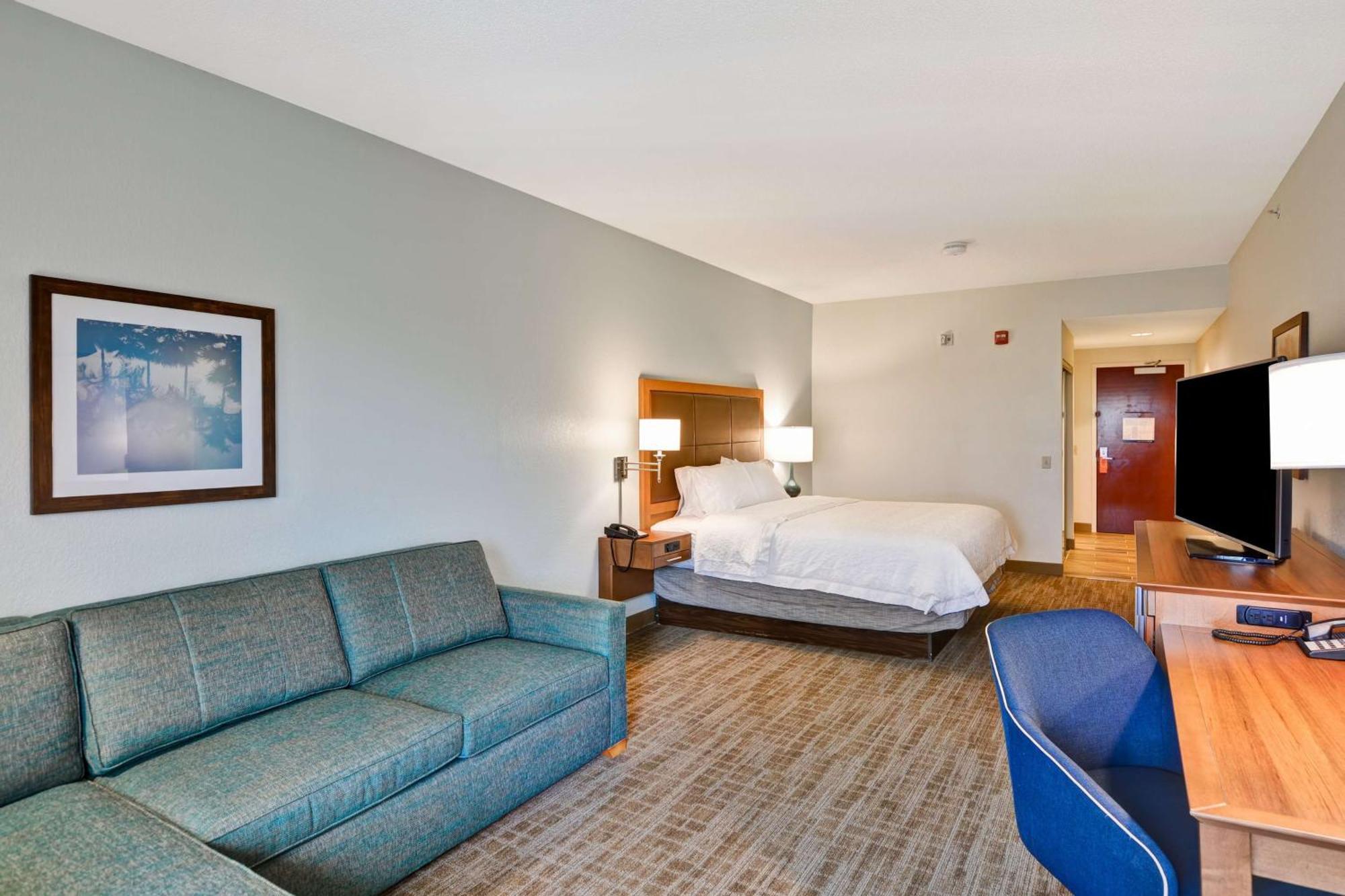 Hampton Palm Gardens Hotel 3*