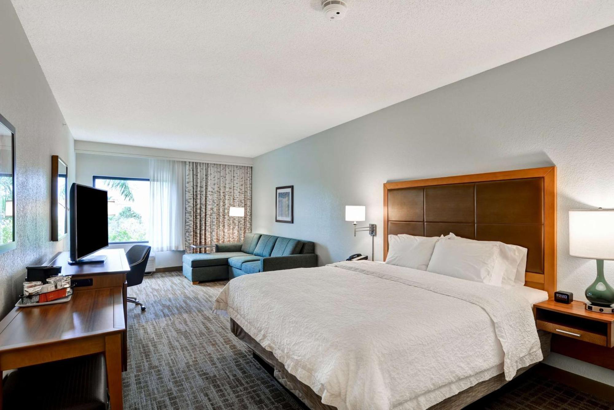Hotel Hampton Palm Gardens 3*