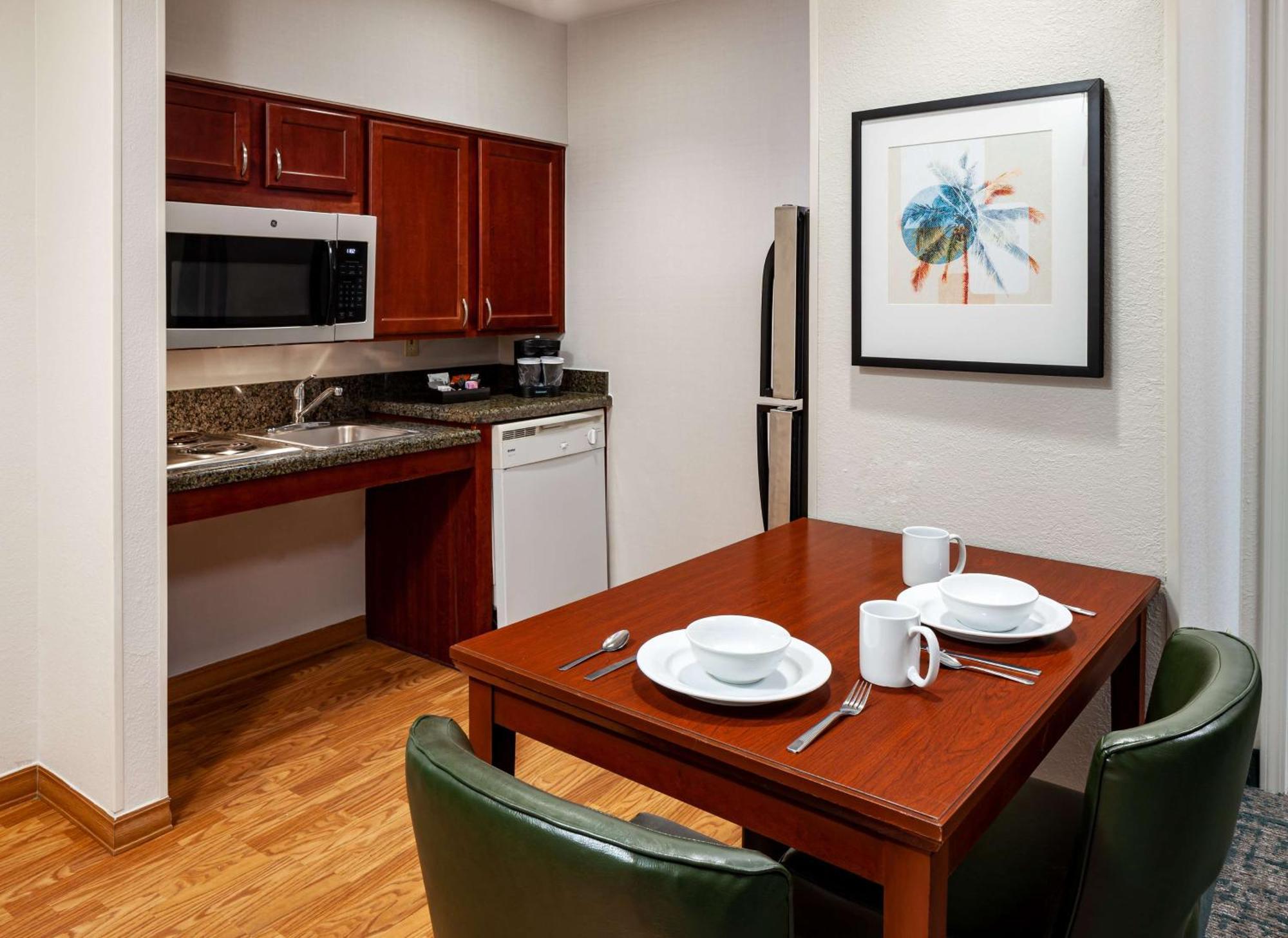Homewood By Hilton Jacksonville-south/st. Johns Ctr. Hotel