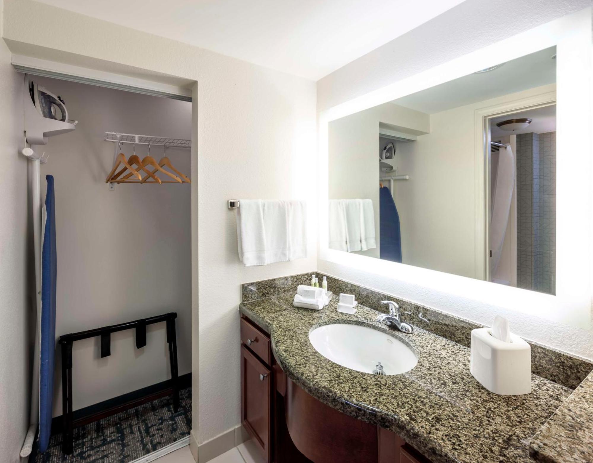 Hotel Homewood By Hilton Jacksonville-south/st. Johns Ctr. 3*