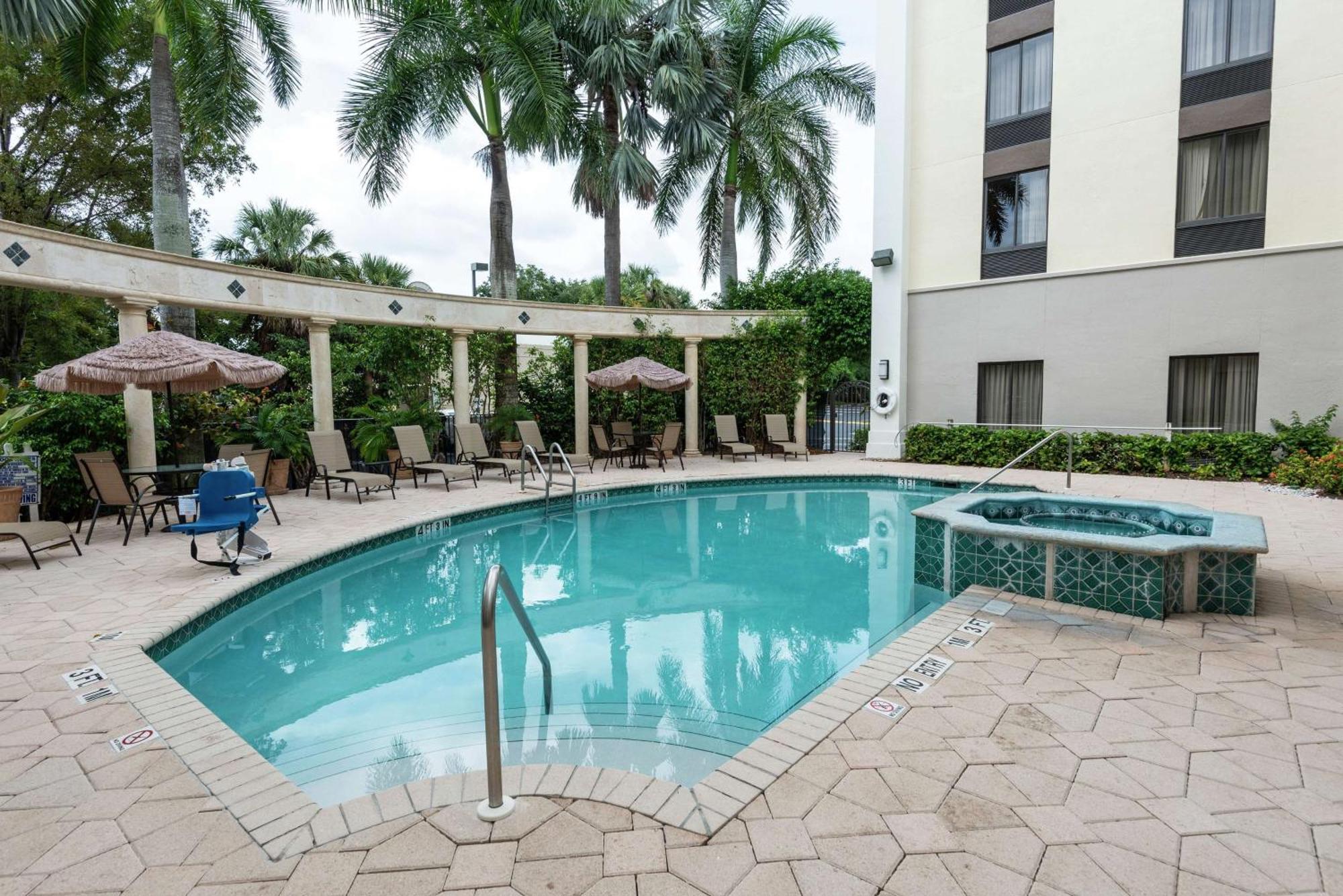 Hampton Hotel 4*