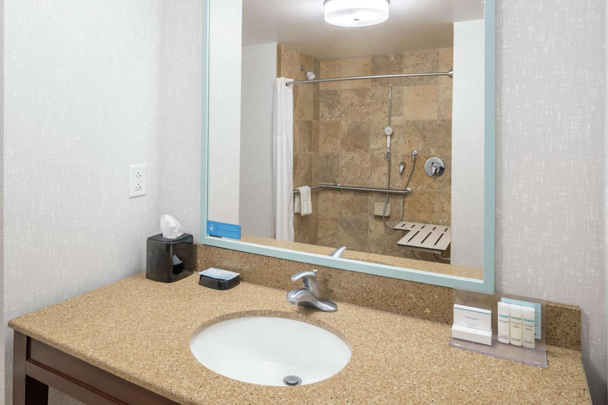 Hampton New Smyrna Hotel 3*