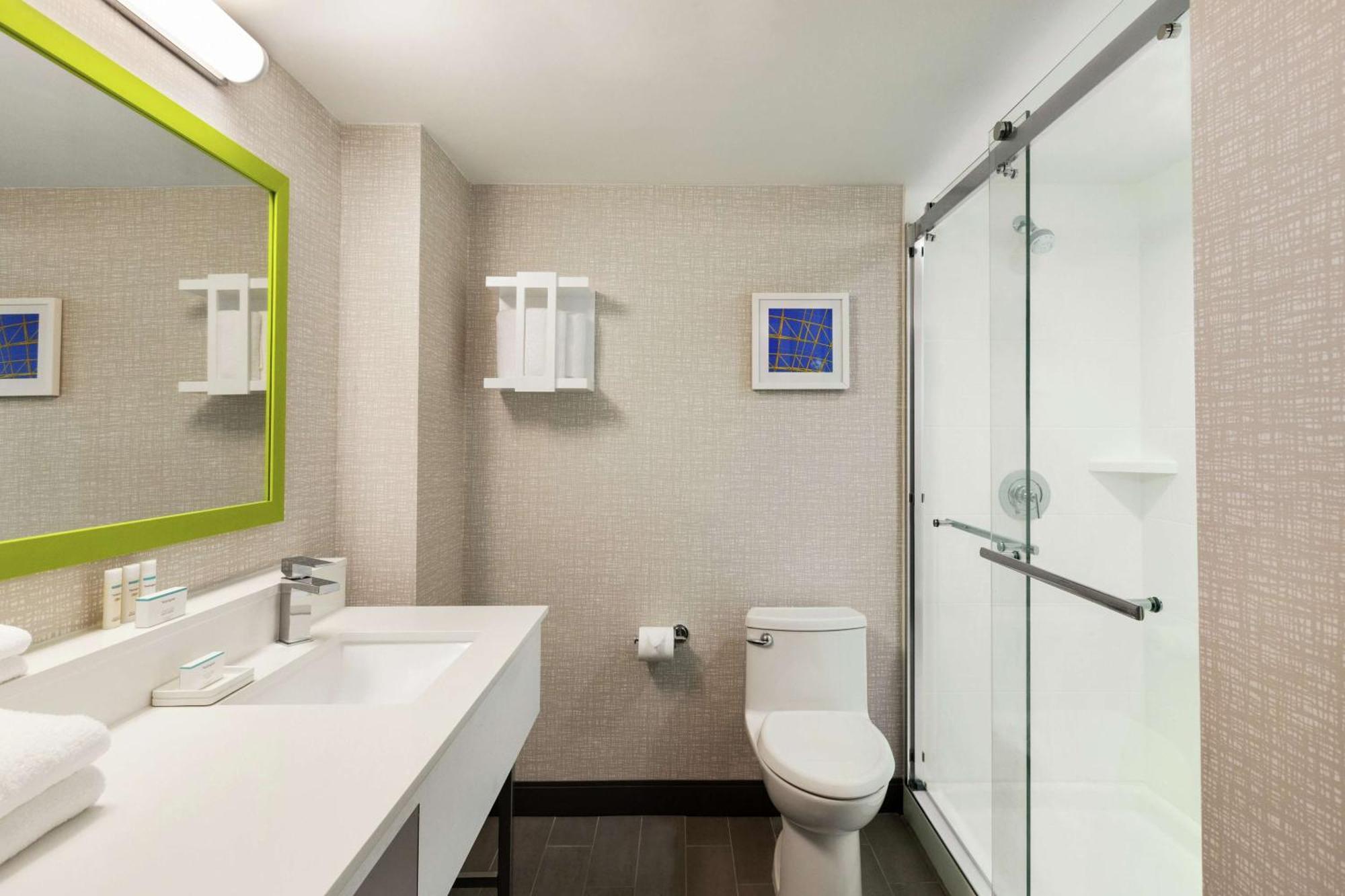 Hotel Hampton & Lauderdale Airport 3*