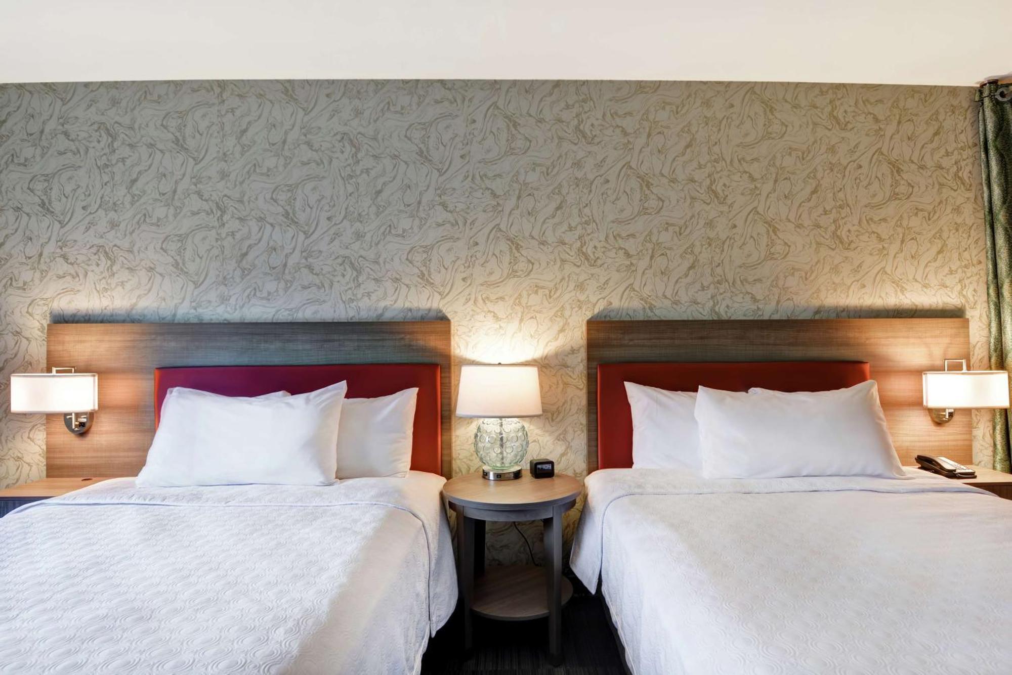 Hotel Home2 By Hilton Daytona Speedway 3*
