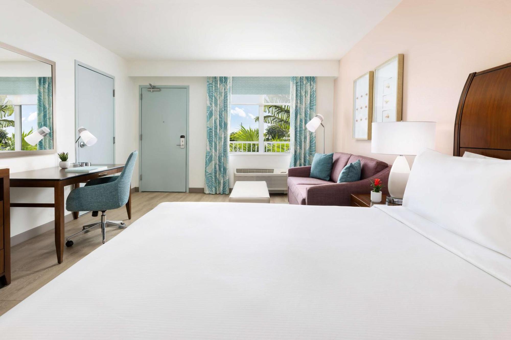 Hilton Garden / The Keys Collection 3*