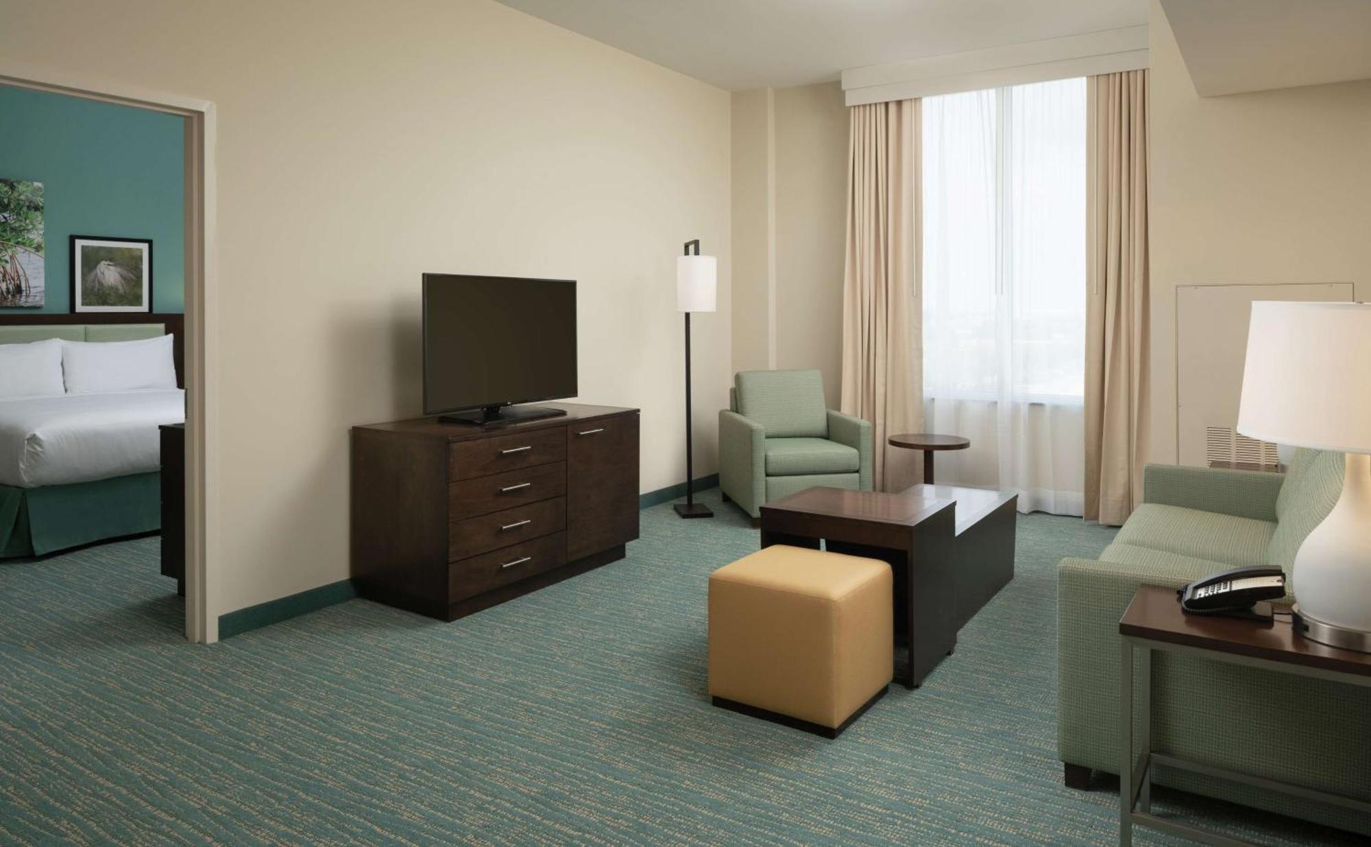 Hotel Doubletree By Hilton Miami Doral