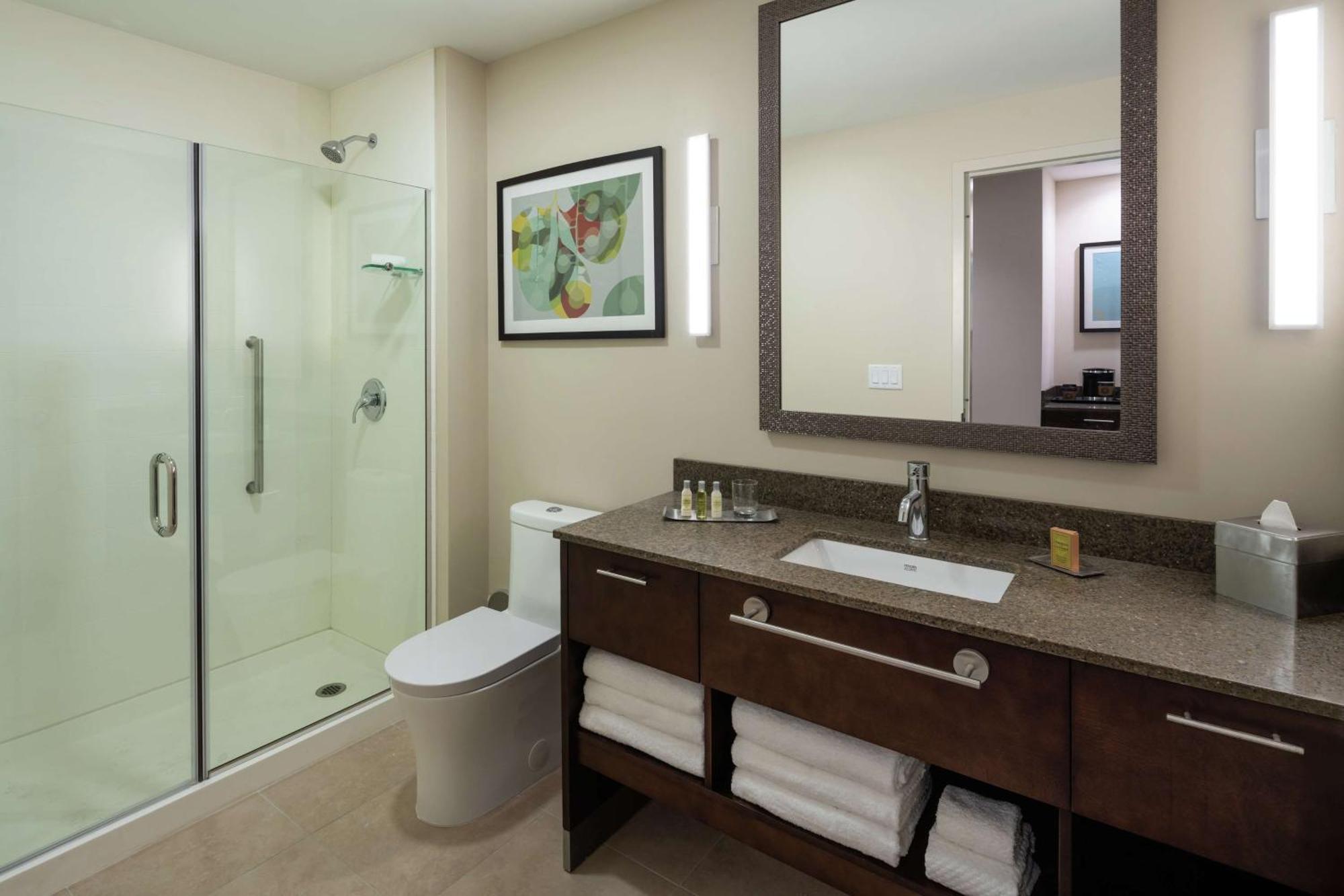 Doubletree By Hilton Miami Doral Hotel Sweetwater