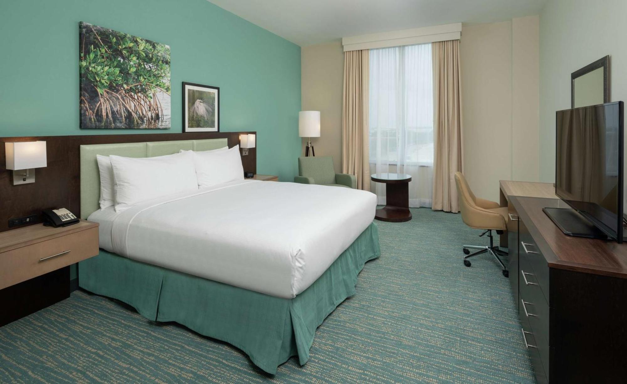 Hotel Doubletree By Hilton Miami Doral 4*