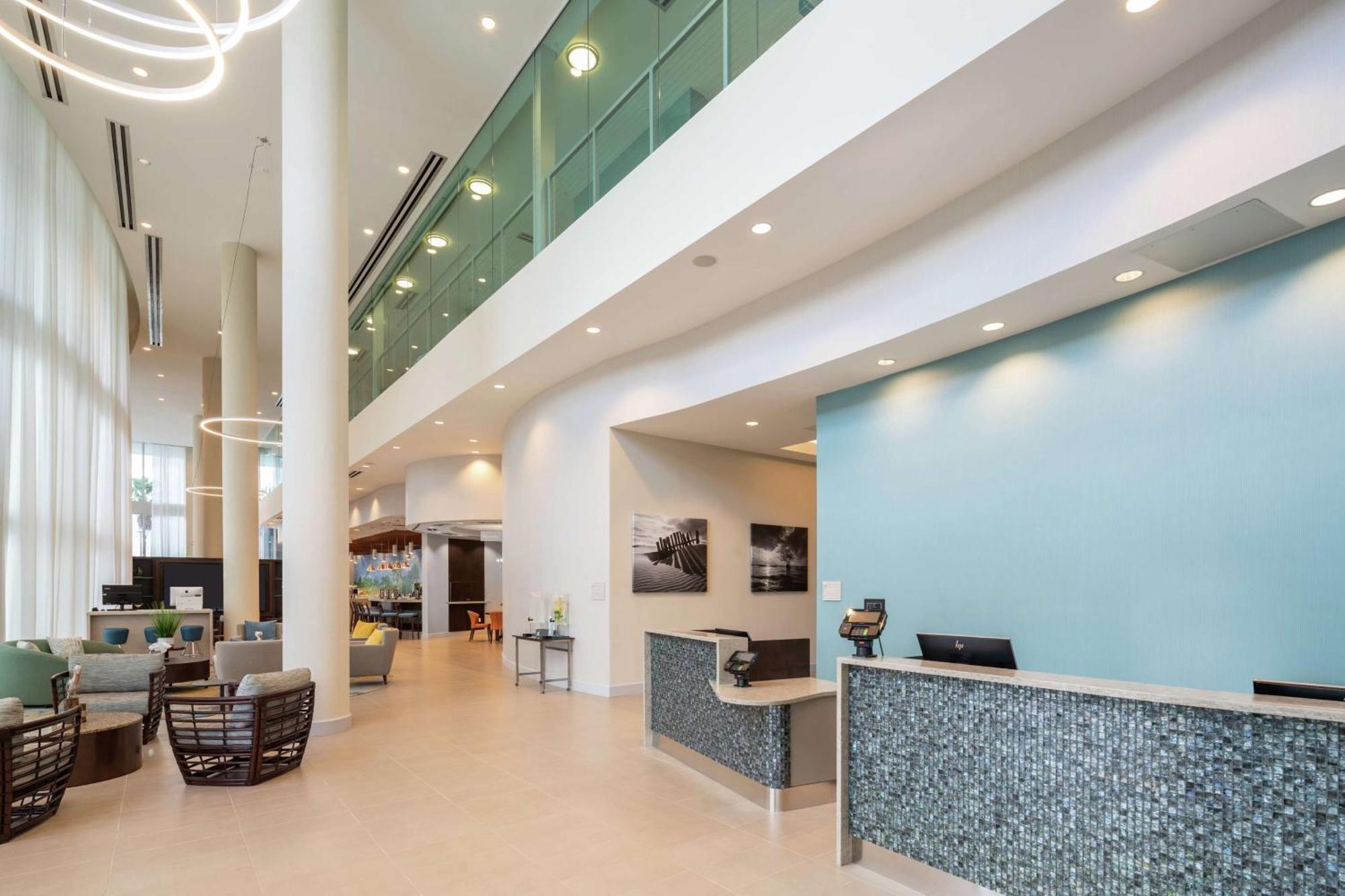 Hotel Doubletree By Hilton Miami Doral 4*
