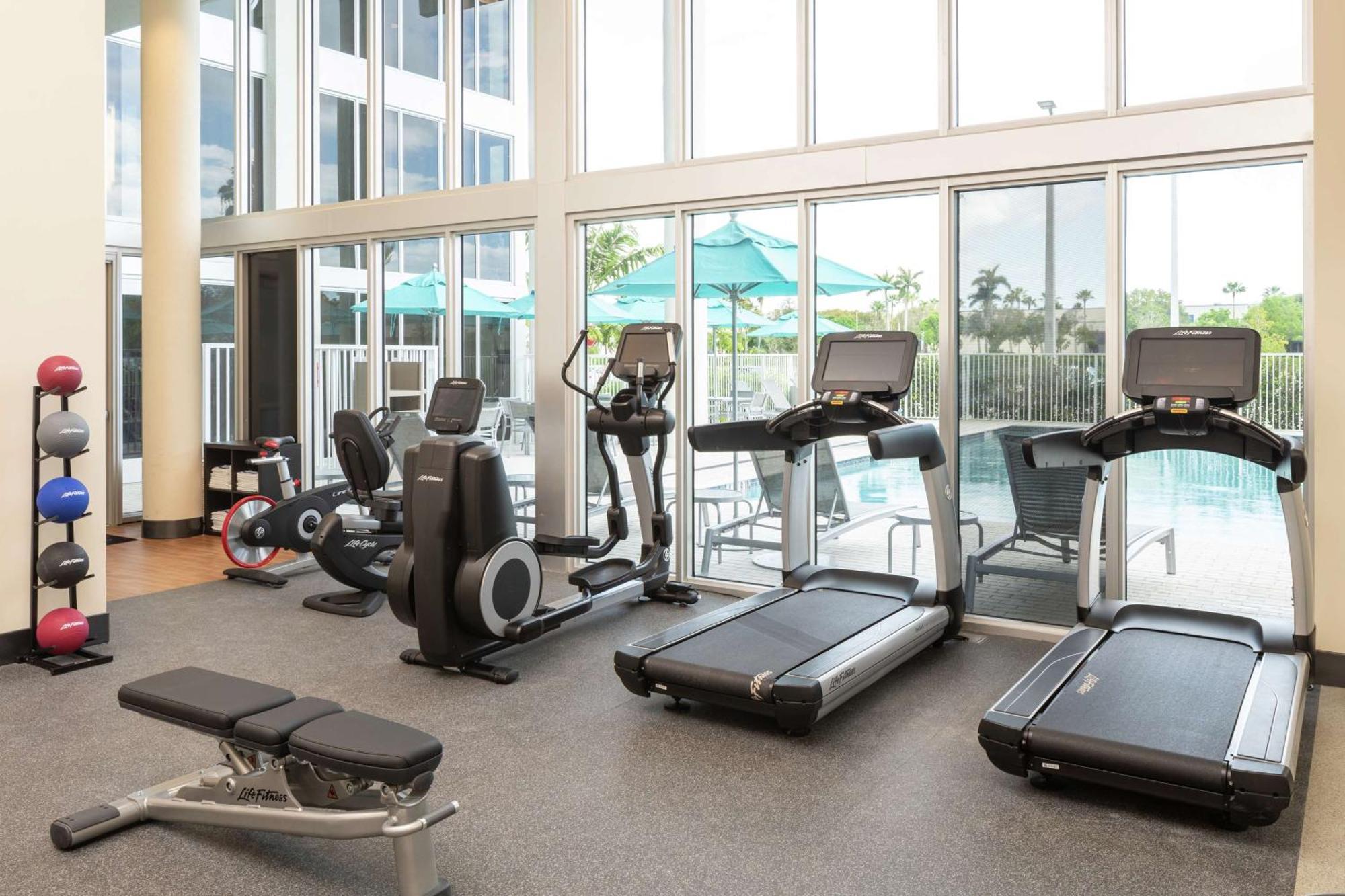 Hotel Doubletree By Hilton Miami Doral 4*