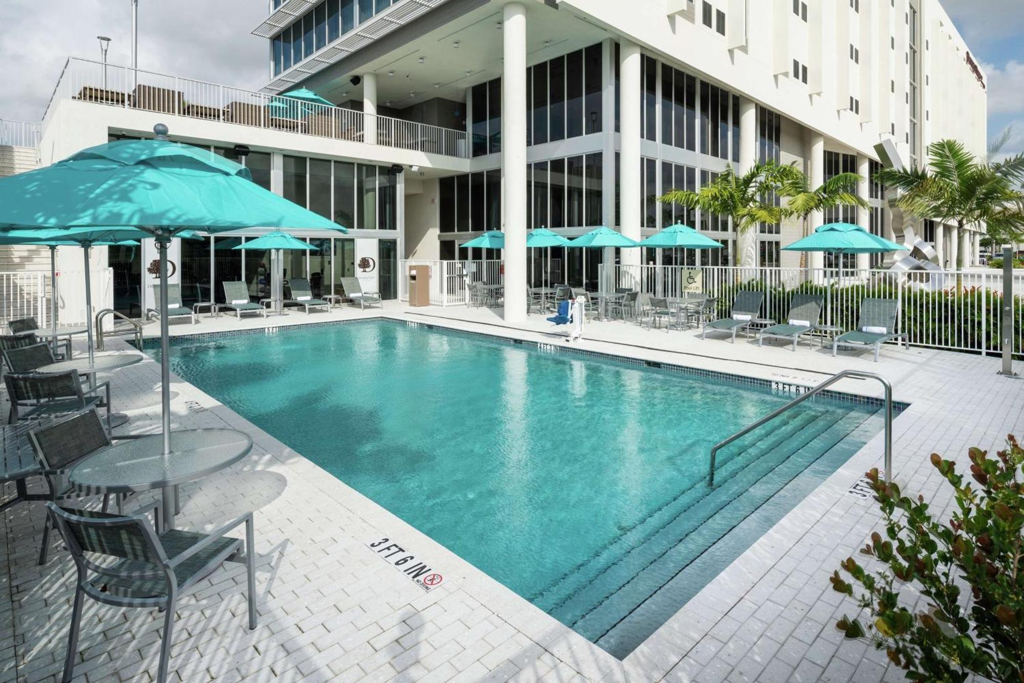 Doubletree By Hilton Miami Doral Sweetwater