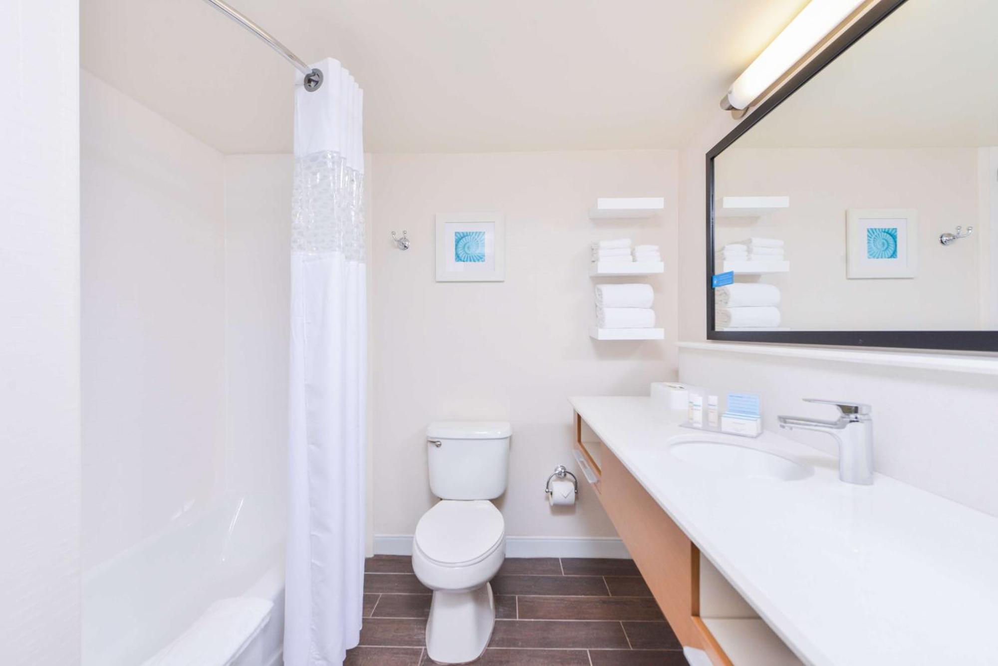 Hampton Vero Outlets 5*